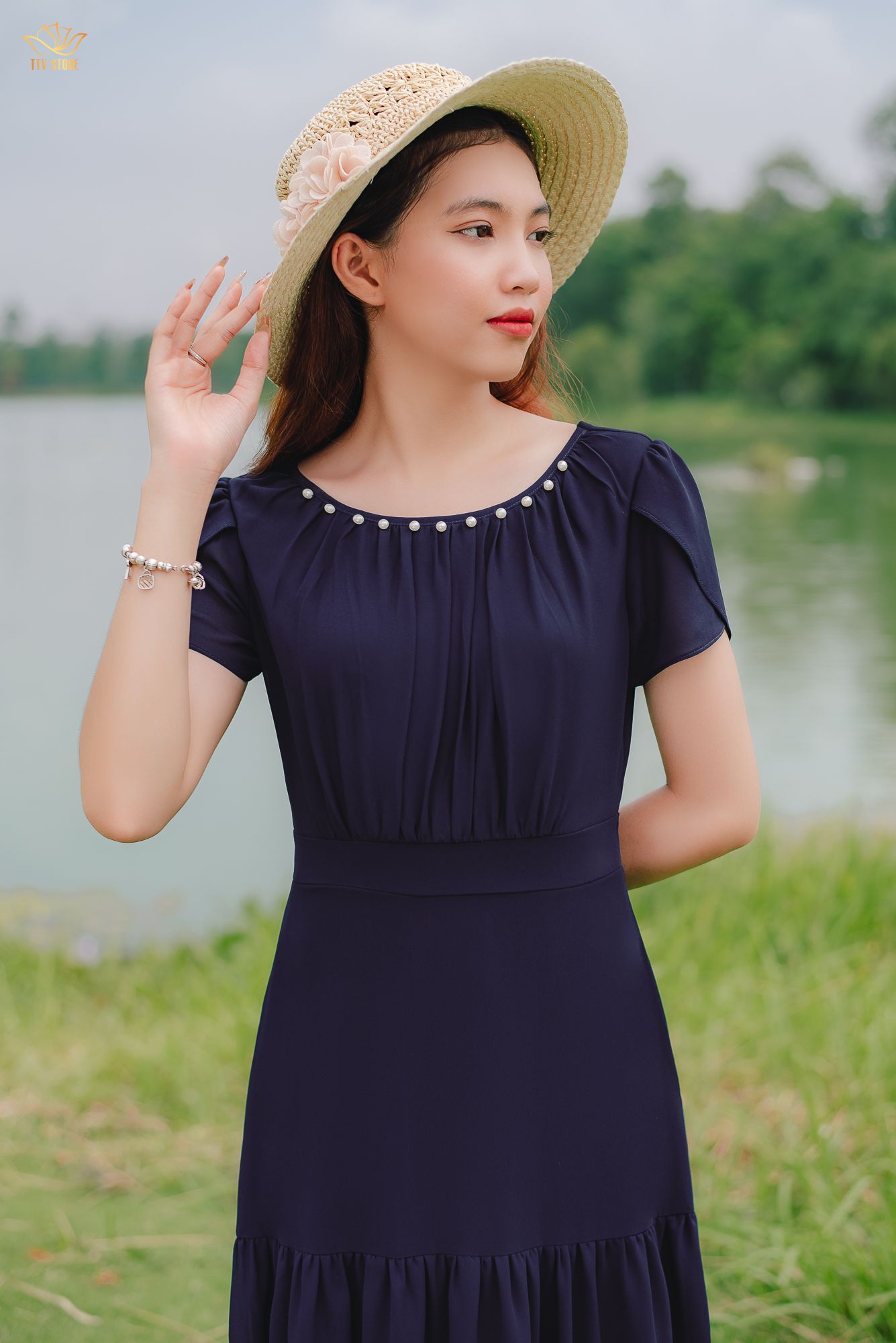 Đầm Maxi - Cổ tròn kết ngọc tay búp - CD - Xanh tím - TTV1384