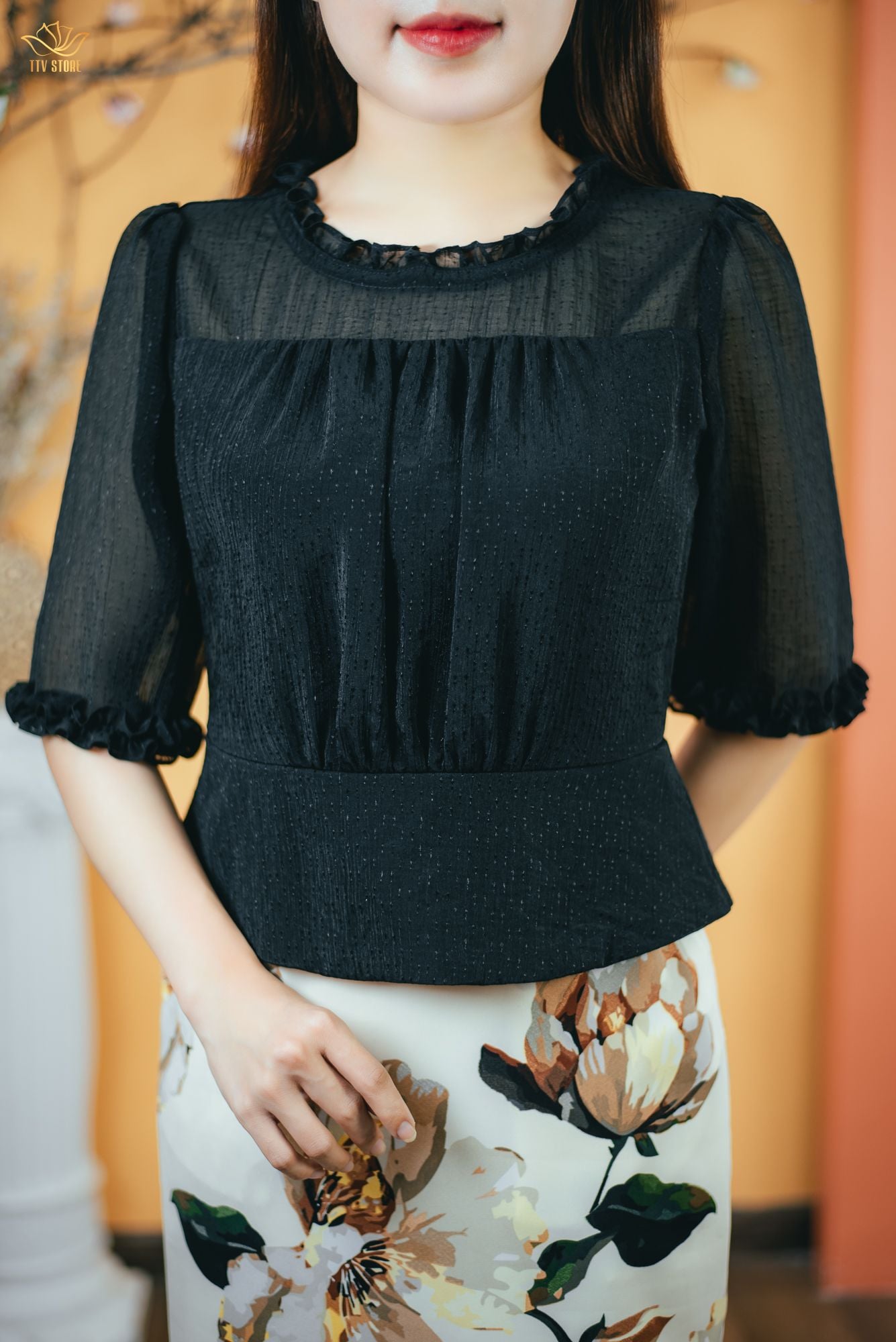 Đầm body - Cổ tròn tay lỡ - CT - Đen hoa - TTV1611