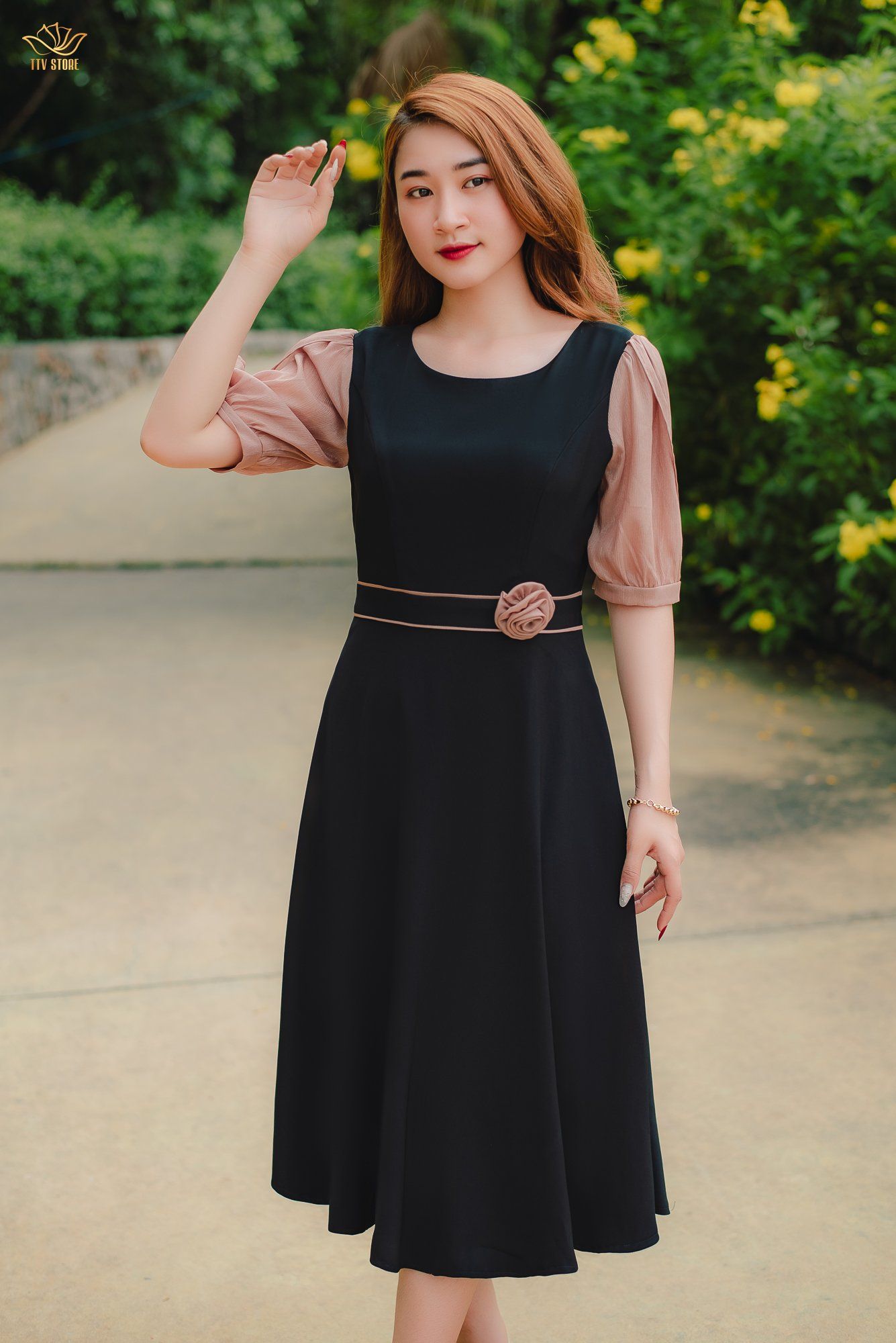 Đầm xòe - Cổ tròn tay lỡ - CV - Đen Nâu - TTV1378#