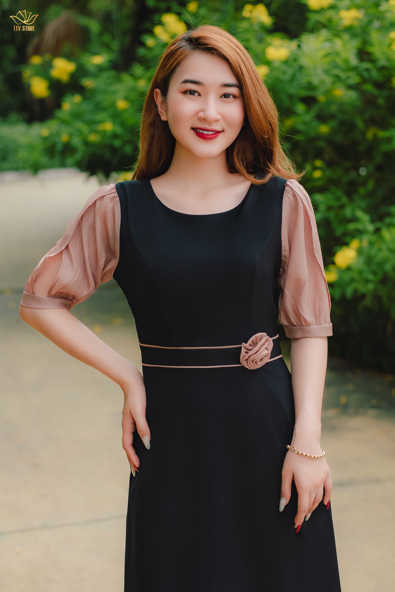 Đầm xòe - Cổ tròn tay lỡ - CV - Đen Nâu - TTV1378#