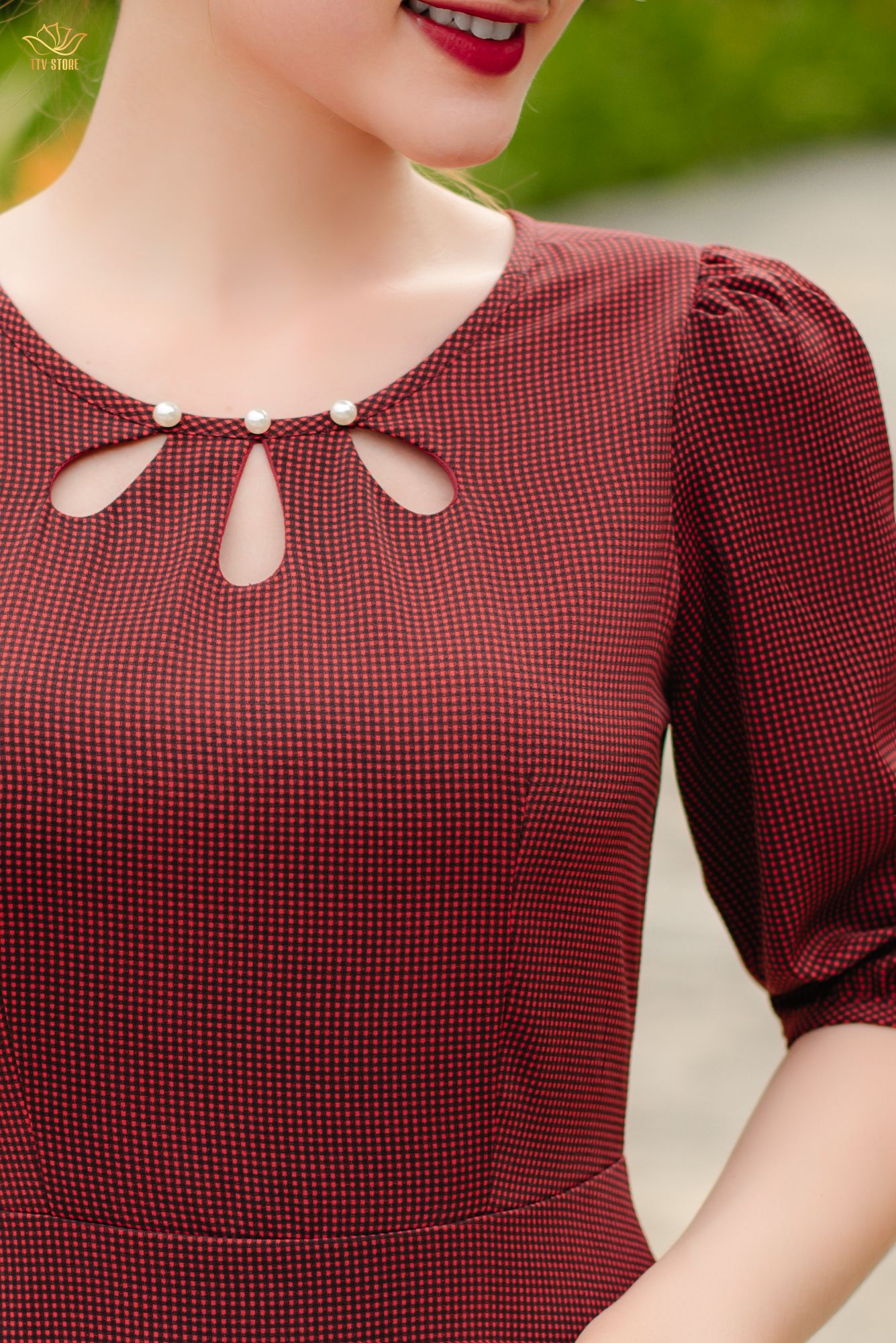 Đầm xòe - Cổ tròn kết ngọc tay lỡ - CT - Caro Đỏ - TTV1360