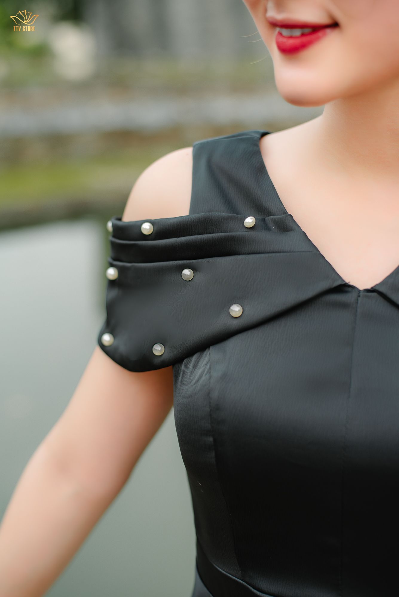 Đầm xòe - Cổ tim tay rớt vai đính ngọc - CV - Đen - TTV1375