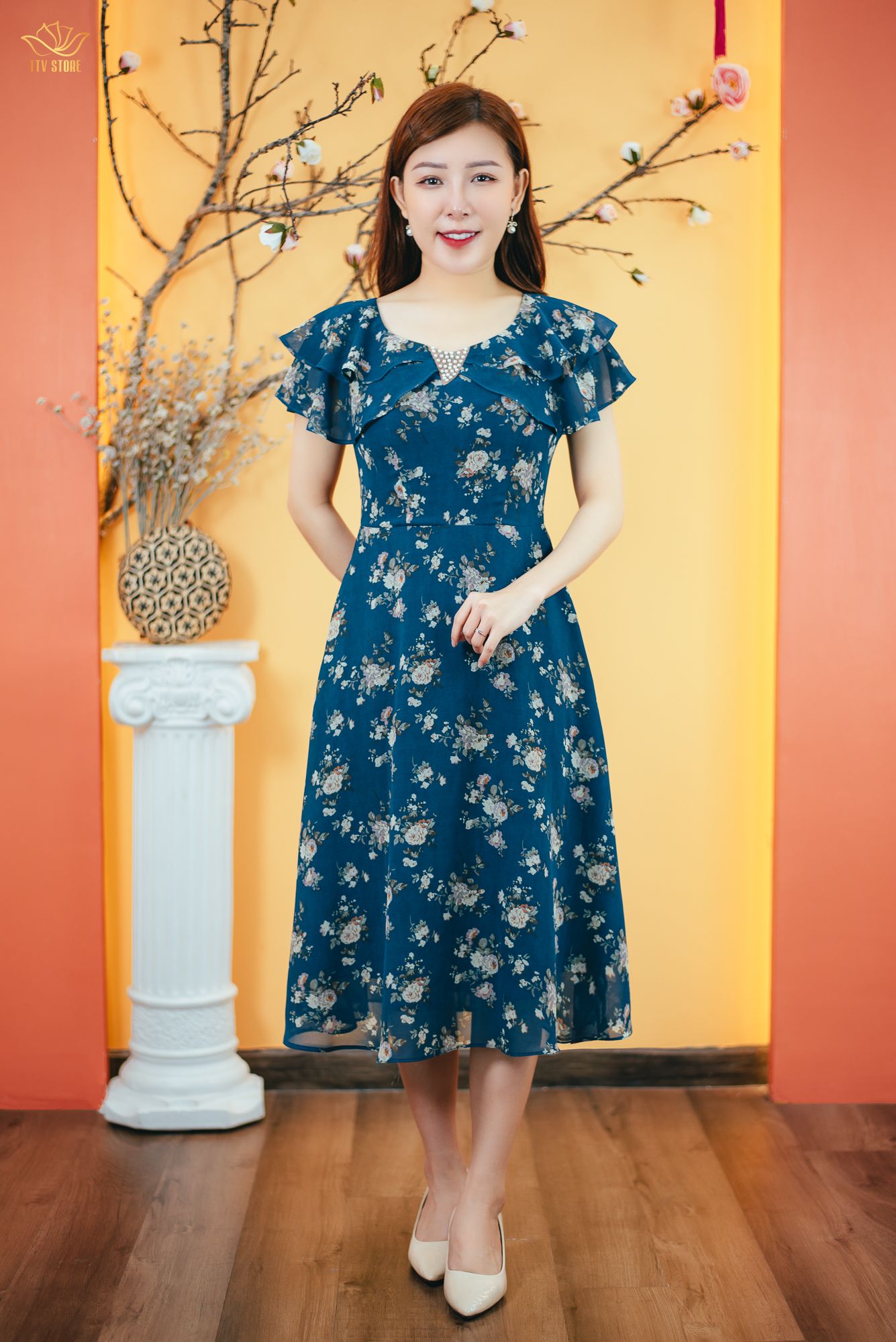 Đầm xòe - Cổ tim kết ngọc tay cánh bướm - CD - Xanh hoa trắng - TTV1635