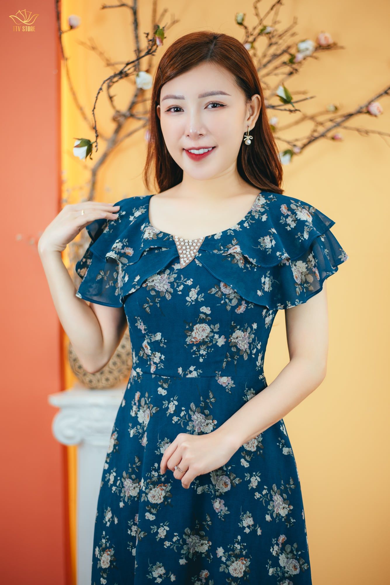 Đầm xòe - Cổ tim kết ngọc tay cánh bướm - CD - Xanh hoa trắng - TTV1635