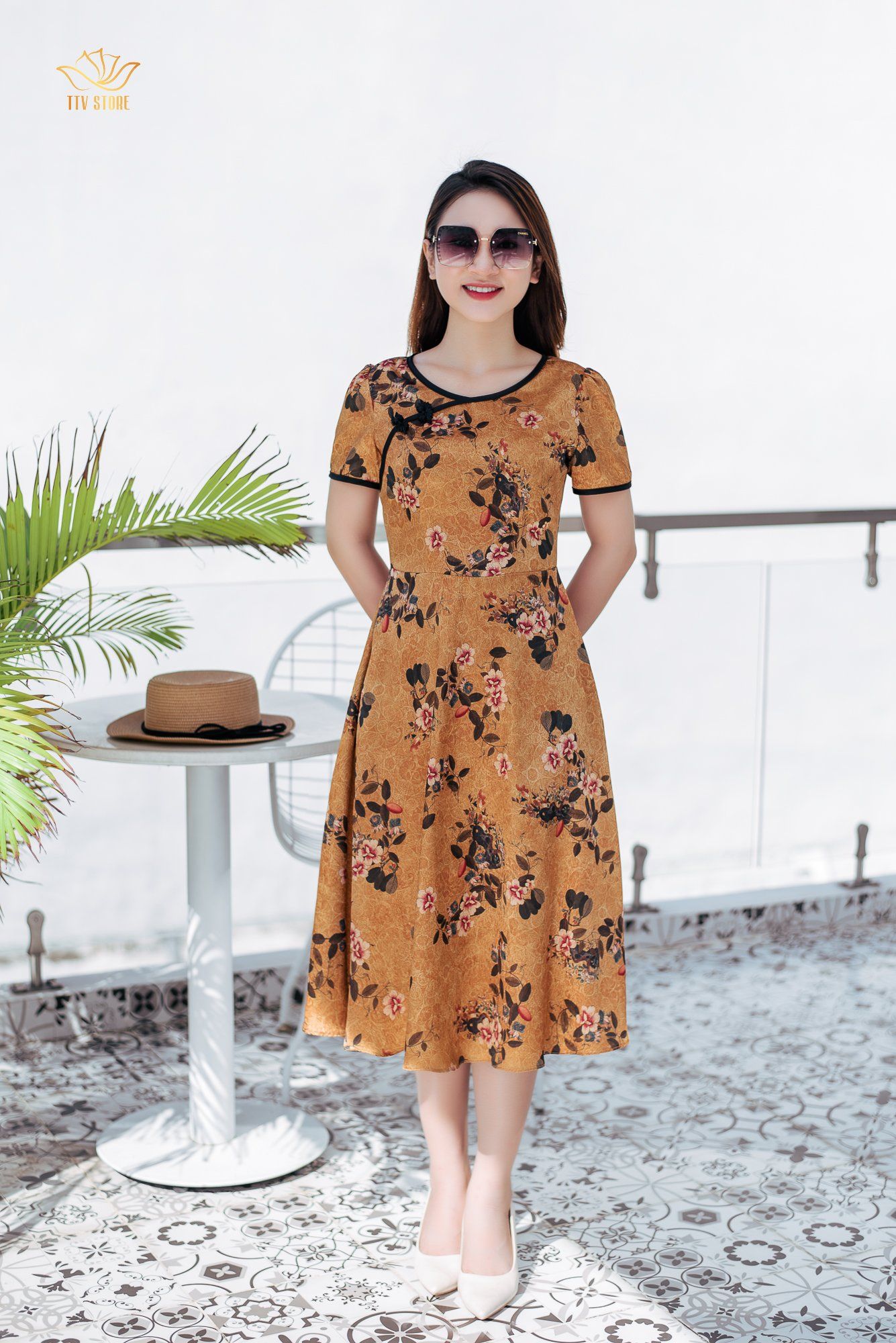 Đầm xoè - Cổ tròn tay ngắn - CD - Vàng hoa - TTV1110