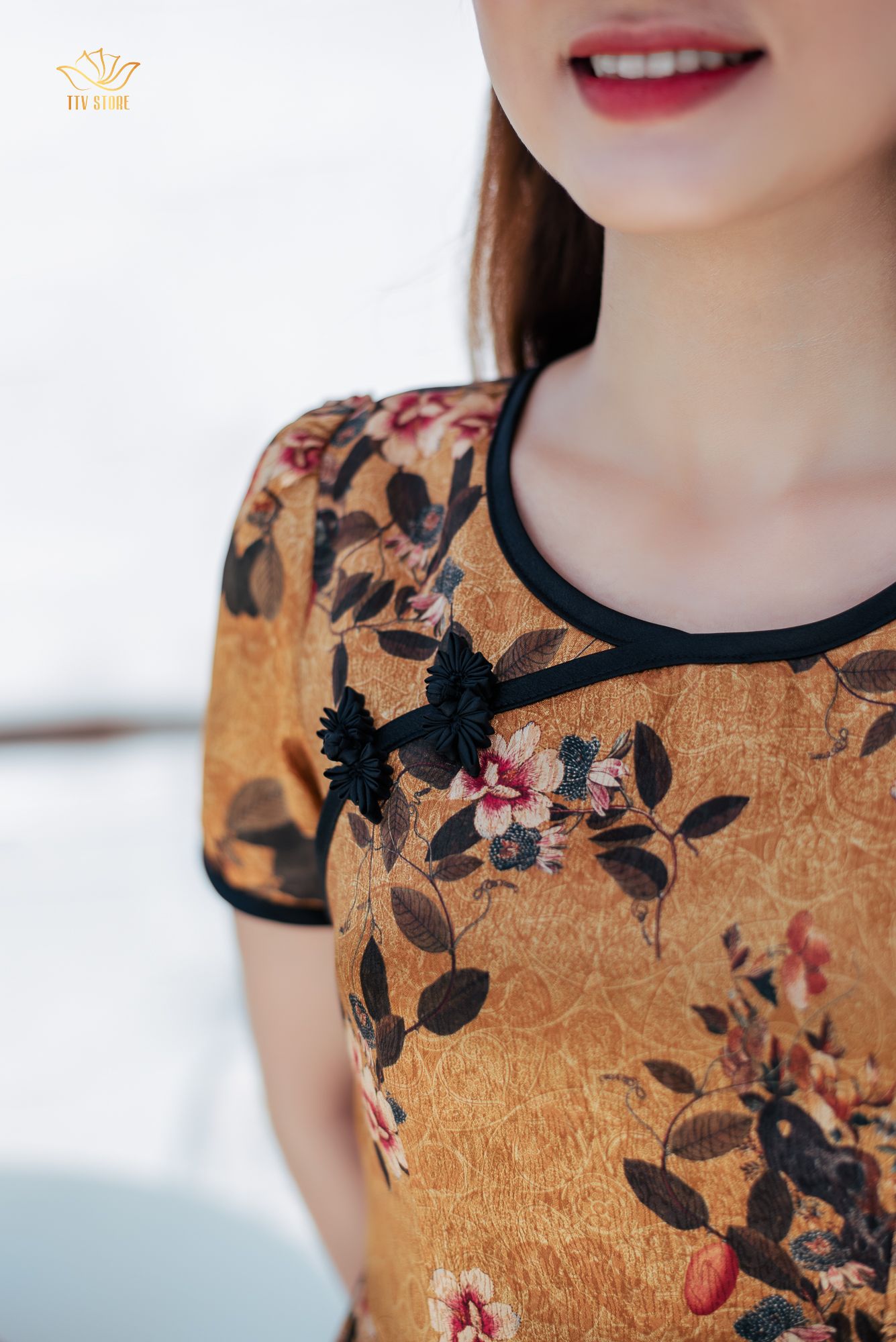 Đầm xoè - Cổ tròn tay ngắn - CD - Vàng hoa - TTV1110