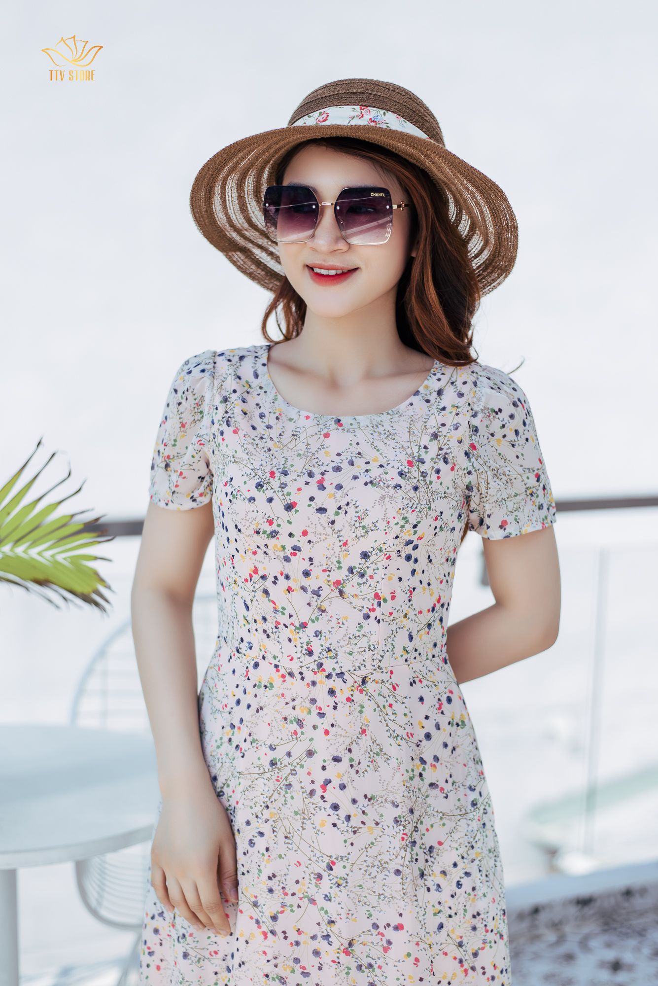 Đầm xoè - Cổ tròn tay ngắn - CT - Kem hoa nhí - TTV1089 *