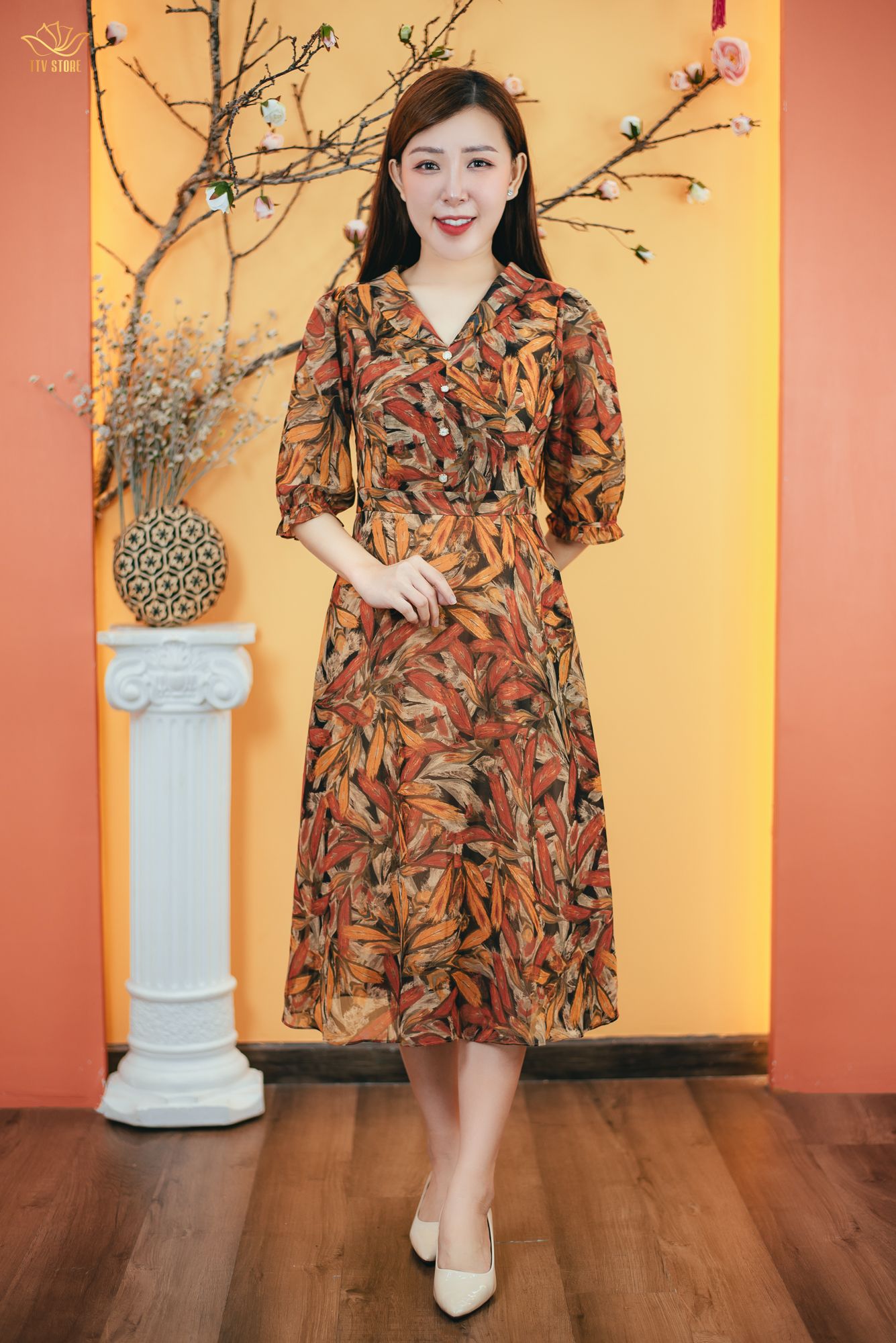 Đầm xòe - Cổ tim kết nút tay lỡ - CT - Nâu cam họa tiết - TTV1672