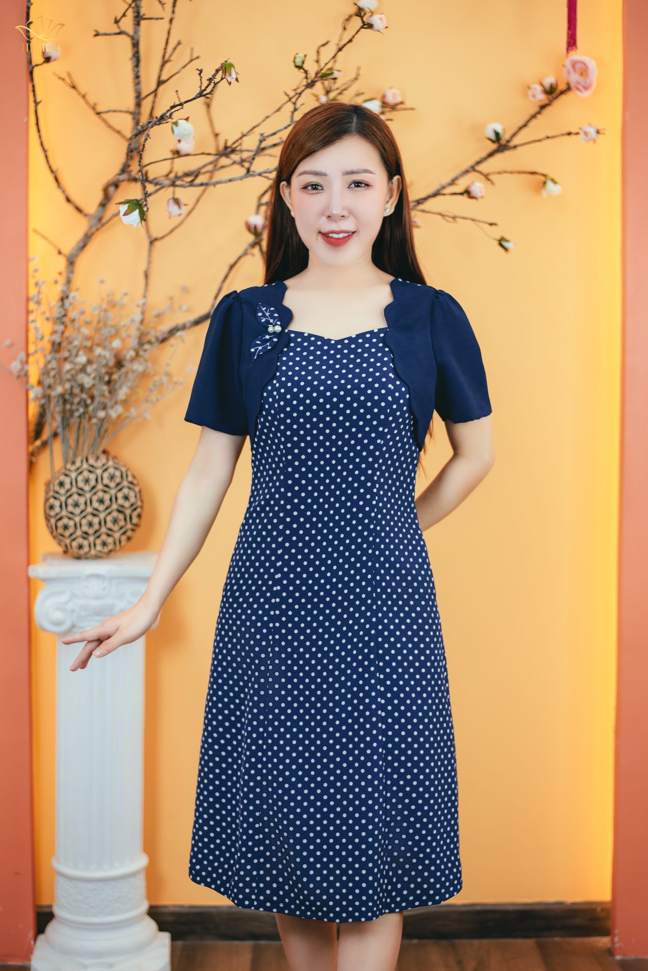 Đầm suông - Cổ vuông tim kết hoa tay ngắn - CV - Xanh chấm bi trắng - TTV1677