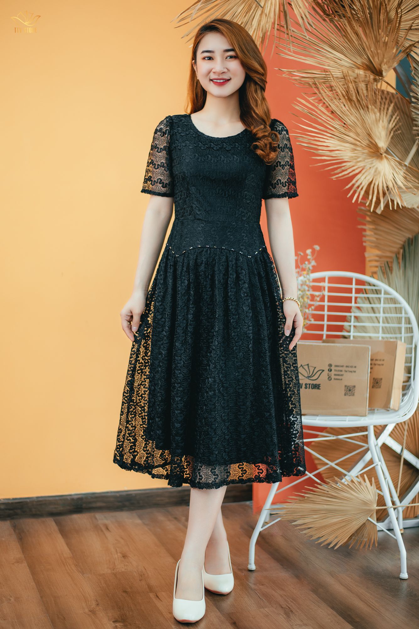 Đầm xòe - Cổ tròn tay ngắn - CT - Ren Đen - TTV1388