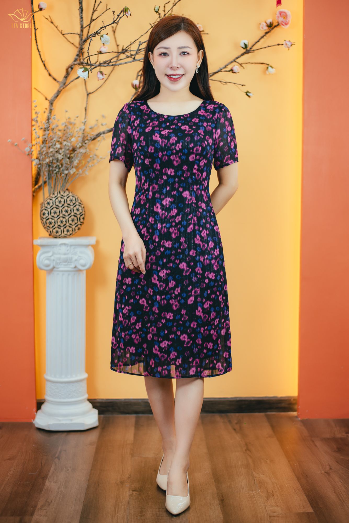 Đầm suông - Cổ tròn tay ngắn - CD - Đen hoa tím - TTV1680