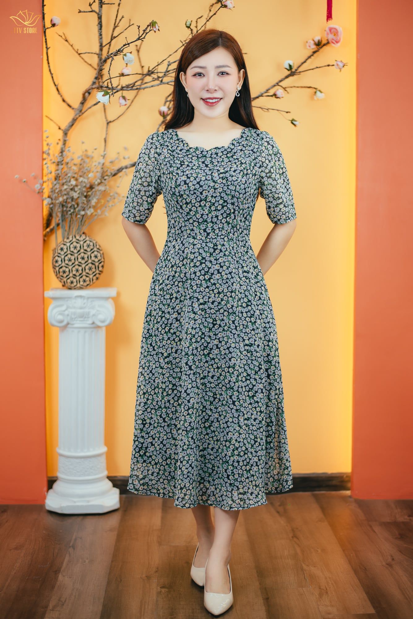 Đầm maxi - Cổ sóng nước tay ngắn - CV - Đen hoa nhí - TTV1681