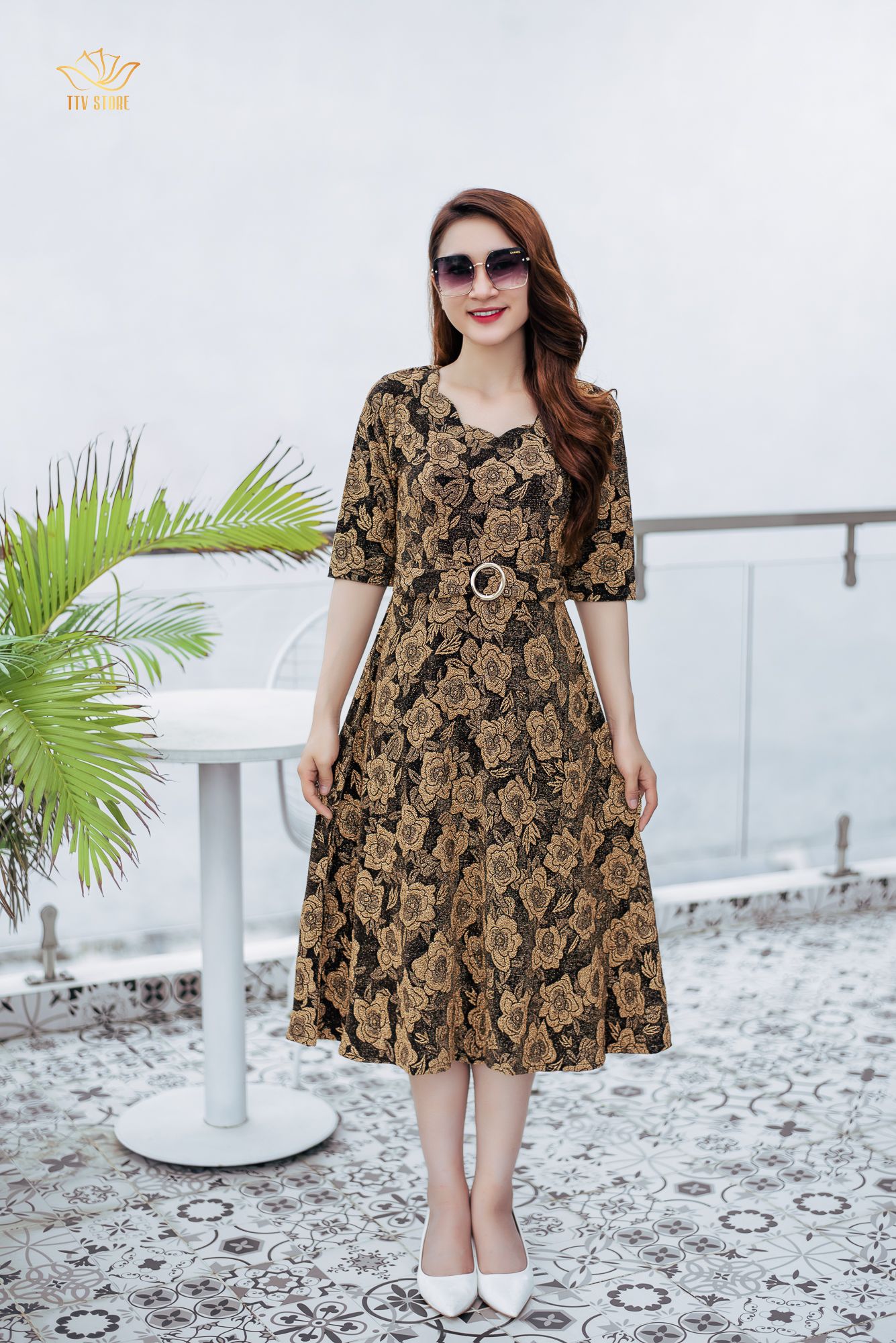Đầm xoè - Cổ sóng nước tay lỡ - Đen vàng - TTV1095