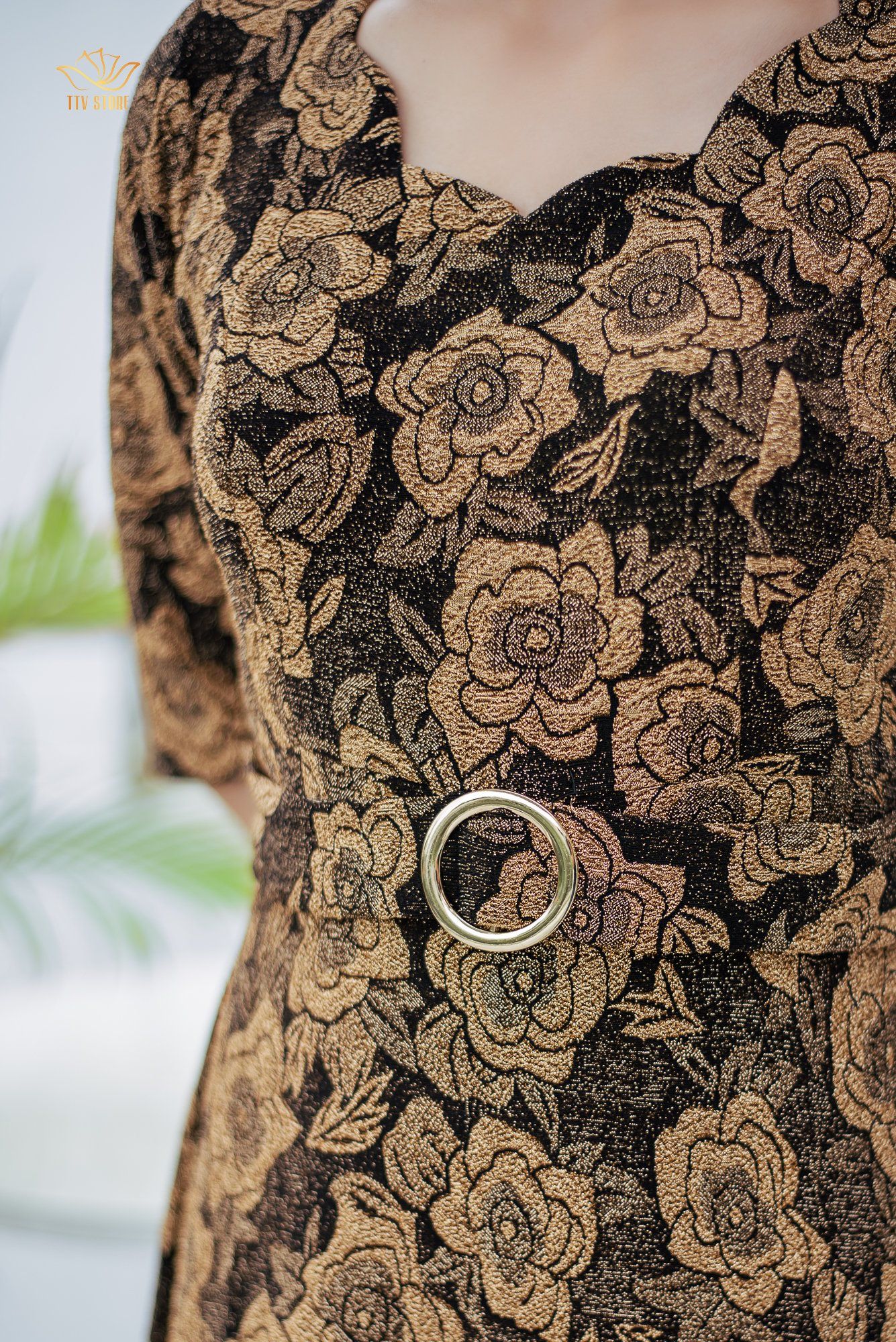 Đầm xoè - Cổ sóng nước tay lỡ - Đen vàng - TTV1095