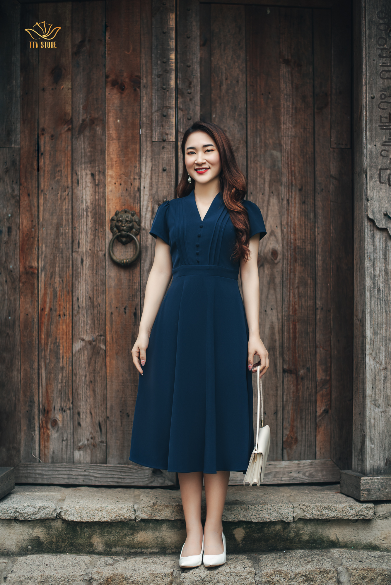 Đầm xoè - Cổ V kết nút tay ngắn - CD - Xanh đen - TTV1128