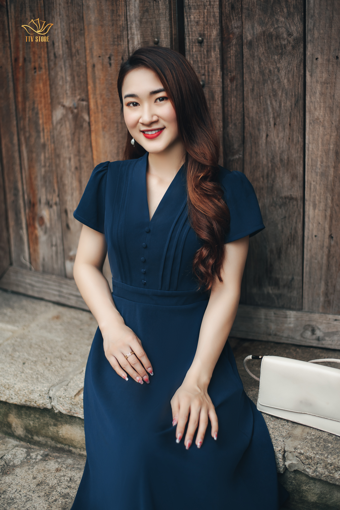 Đầm xoè - Cổ V kết nút tay ngắn - CD - Xanh đen - TTV1128