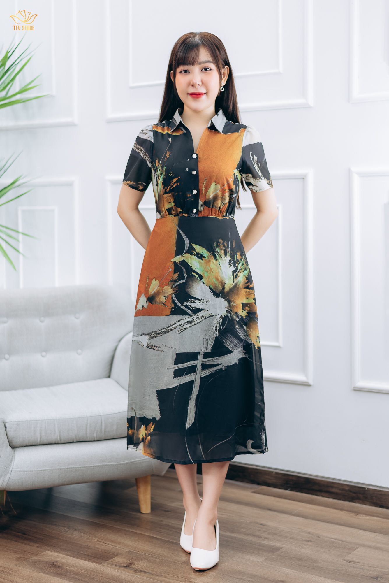Đầm form A - Cổ bẻ kết nút tay ngắn - CV - Đen họa tiết - TTV1434
