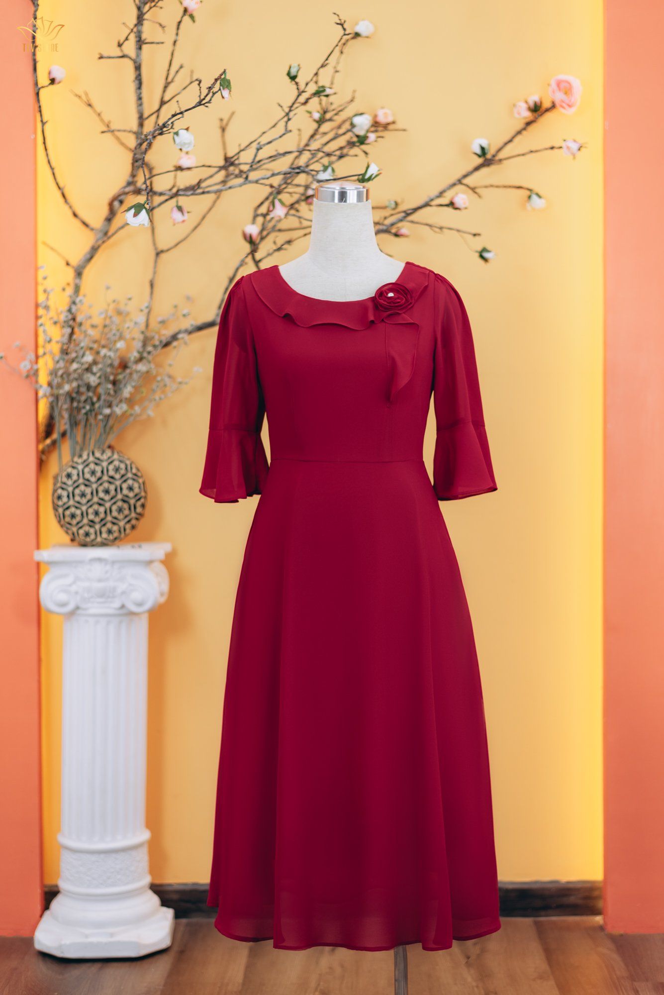Đầm xòe - Cổ tròn bèo kết hoa tay chuông - CV - Đỏ đô - TTV1735