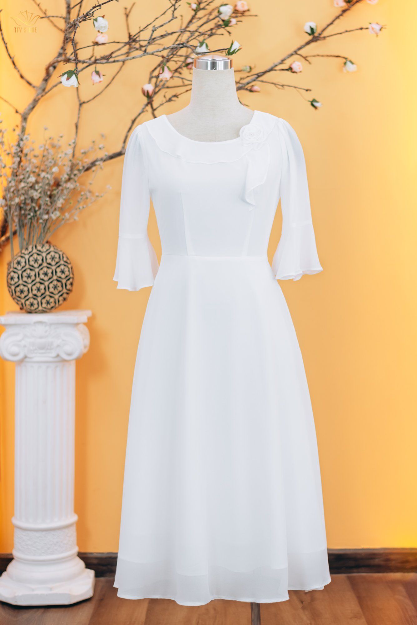 Đầm xòe - Cổ tròn bèo kết hoa tay chuông - CV - Trắng - TTV1735