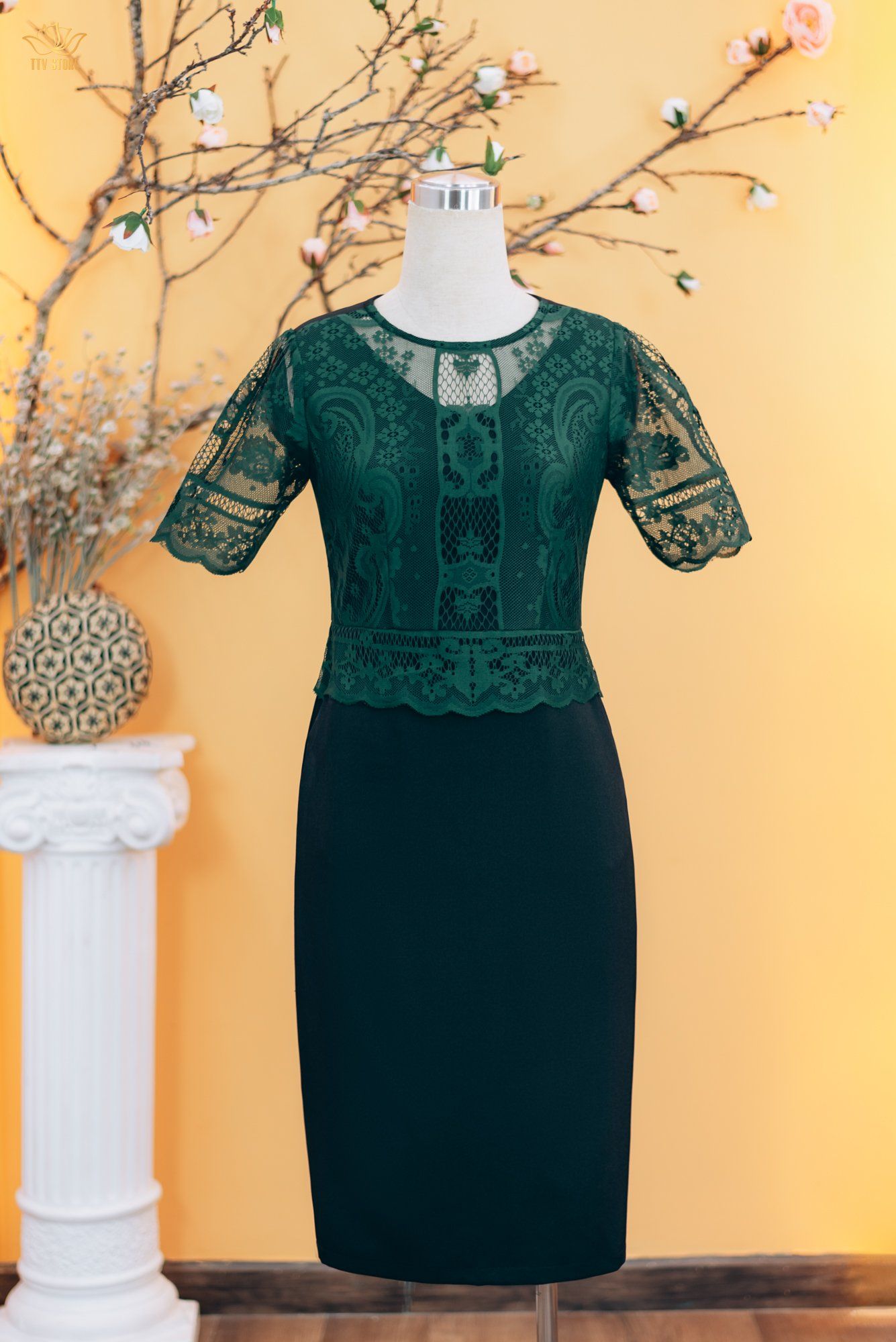 Đầm body - Cổ tròn tay ngắn - CT - Đen xanh - TTV1746