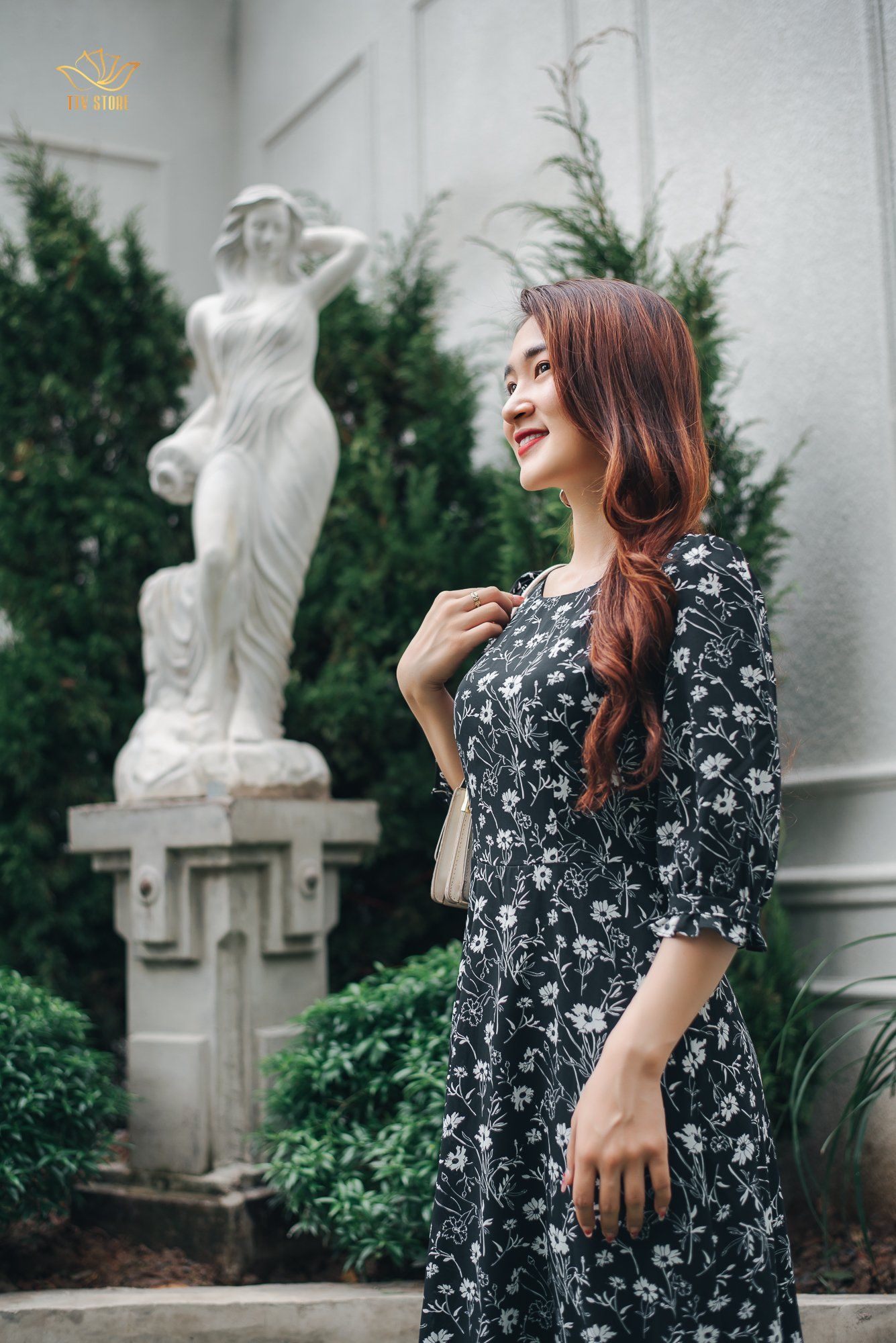 Maxi - Cổ tròn tay lỡ - CD - Đen hoa trắng - TTV1127