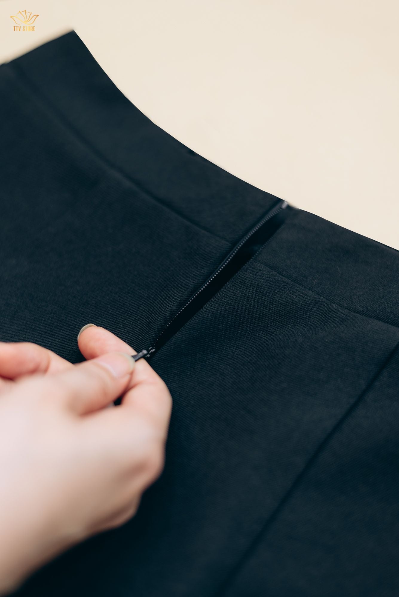 Quần tây - Khóa kéo trước bo chun sau lưng - CT - Đen - TTV1726