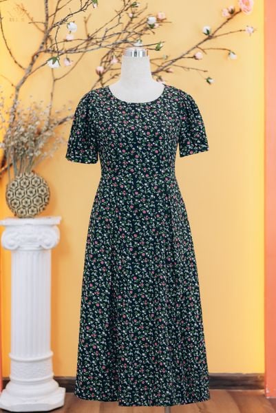 Đầm xòe - Cổ tròn tay ngắn - AH - Đen hoa nhí - TTV1747