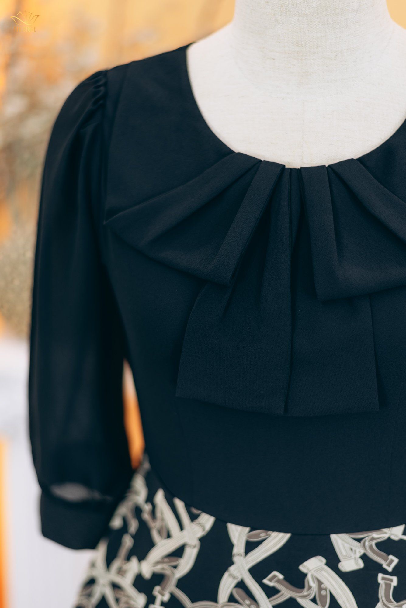 Đầm xòe - Cổ tròn nơ tay lỡ - CT - Đen họa tiết - TTV1754