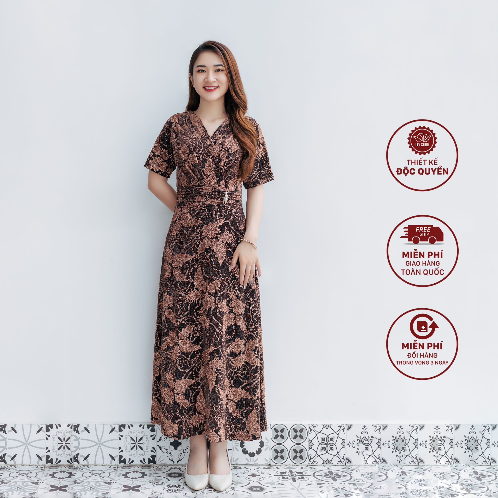 Dạ hội - Cổ tim đắp chéo dập ly eo - Đen nâu - TTV1139