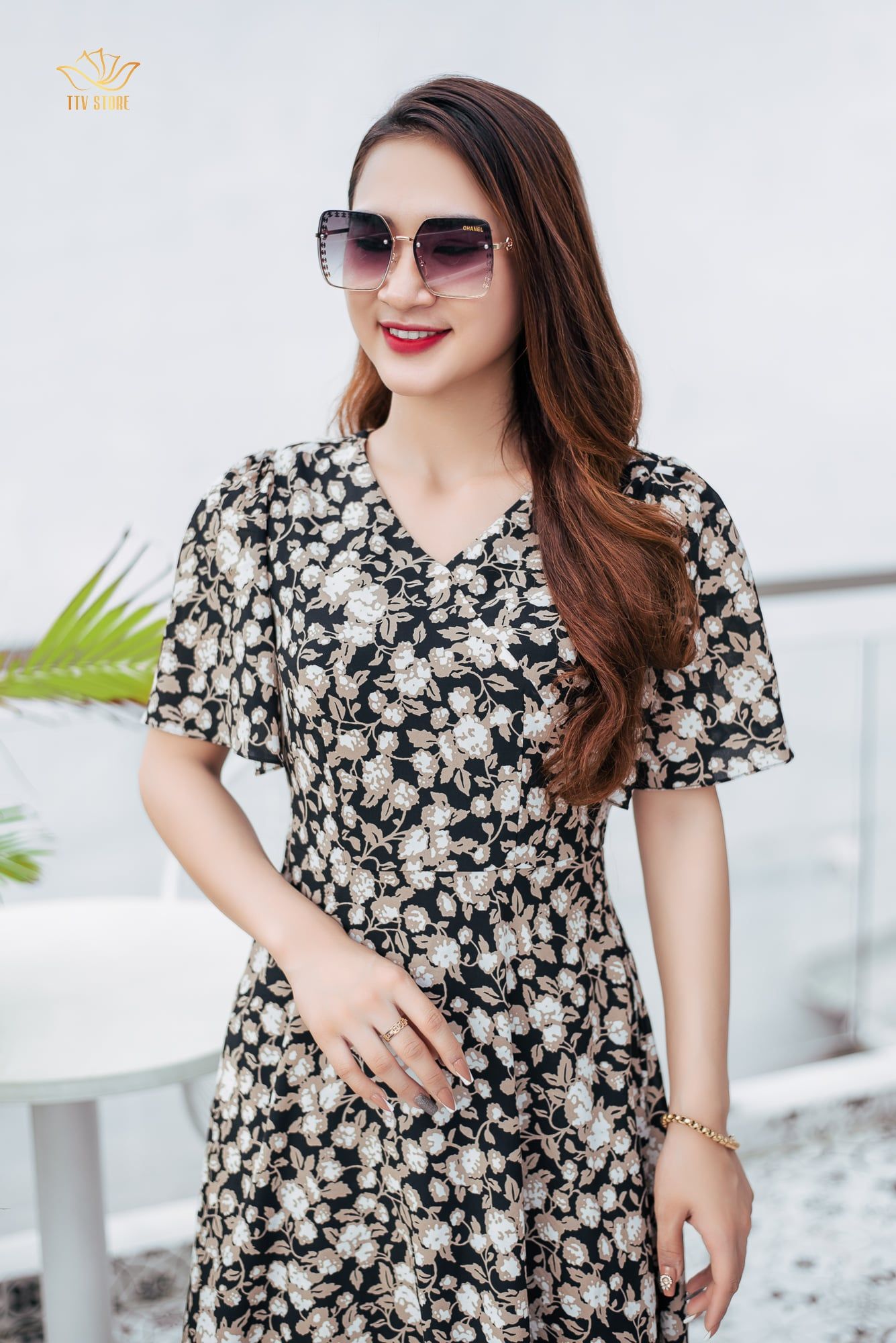 Maxi - Cổ tim tay loe - CT - Đen hoa trắng - TTV1134