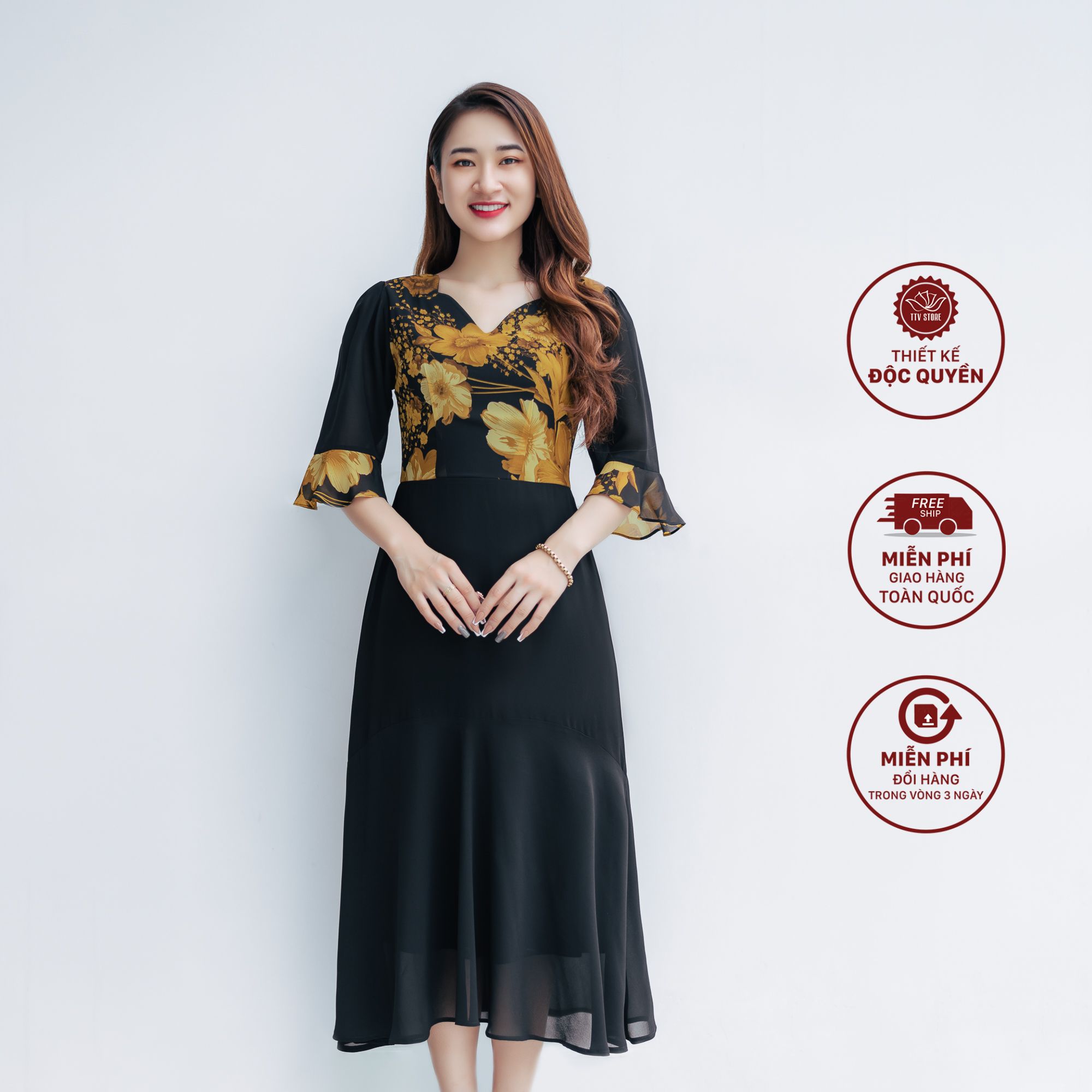 Đầm form A - Cổ sóng nước tay loe - CV - Đen hoa vàng - TTV1106