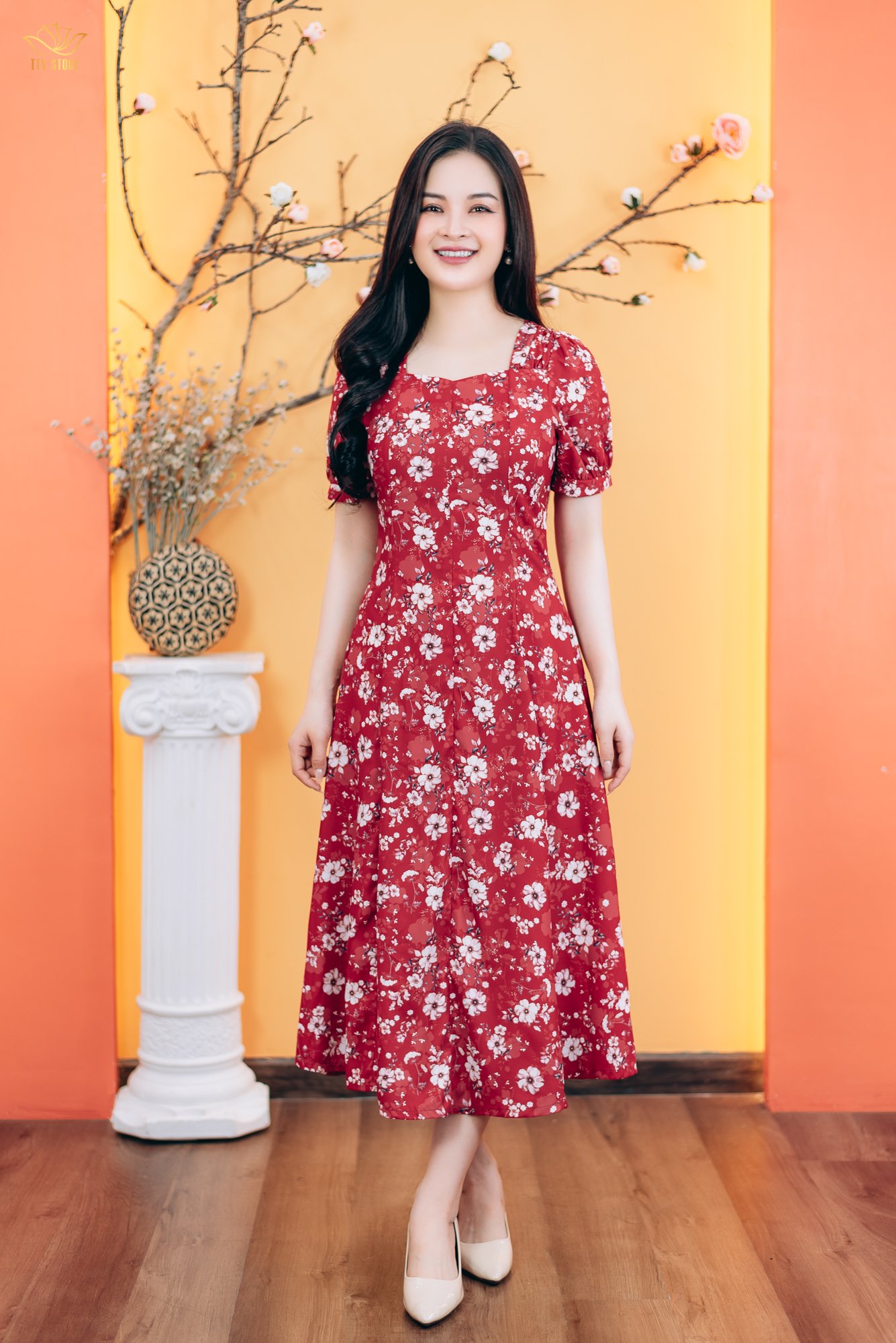 Đầm xòe 8 mảnh - Cổ vuông tim tay ngắn - AH - Đỏ hoa trắng - TTV1767