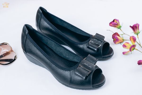 D15 - Giày đế xuồng đính nơ khóa - Đen