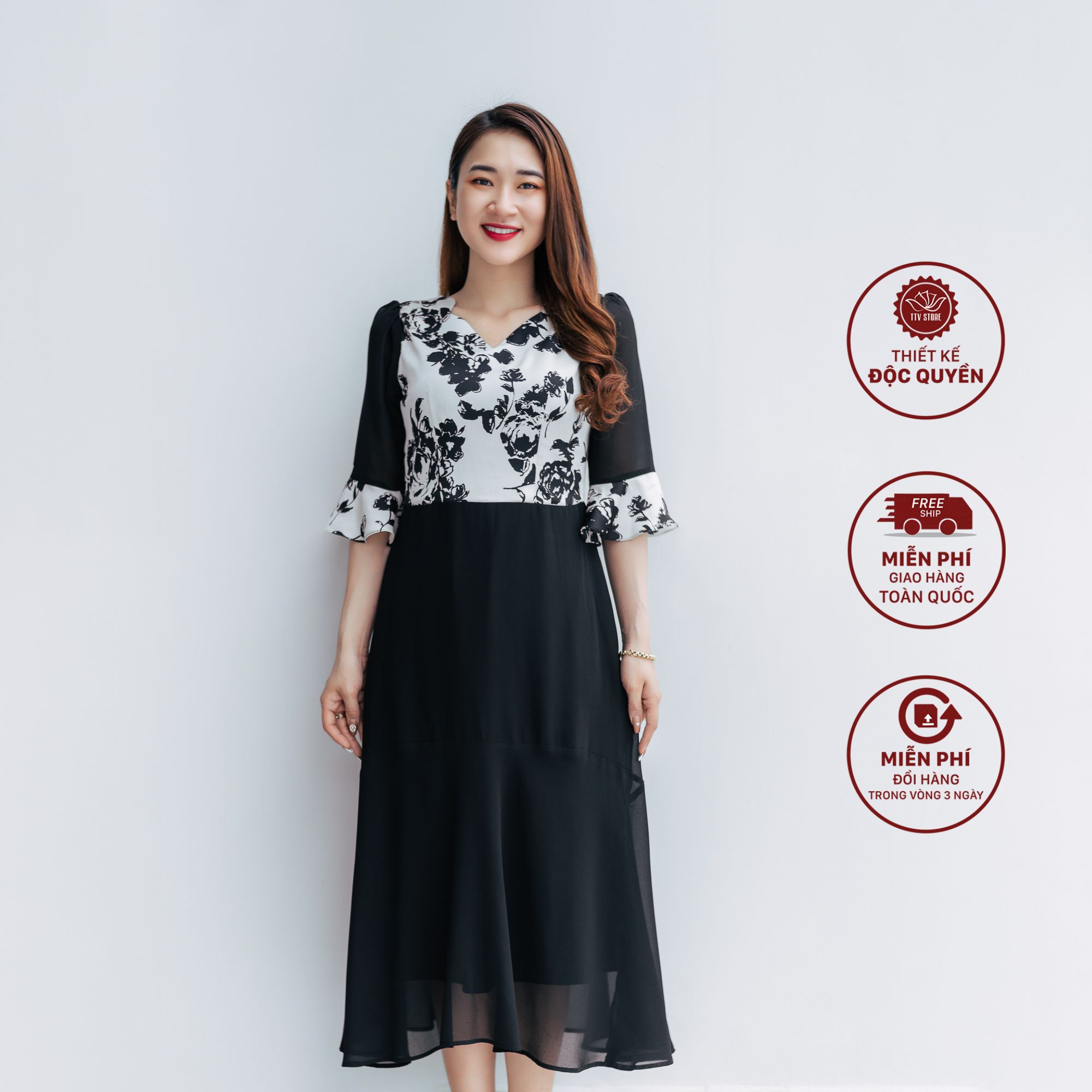 Đầm form A - Cổ sóng nước tay loe - CV - Trắng hoa đen - TTV1148
