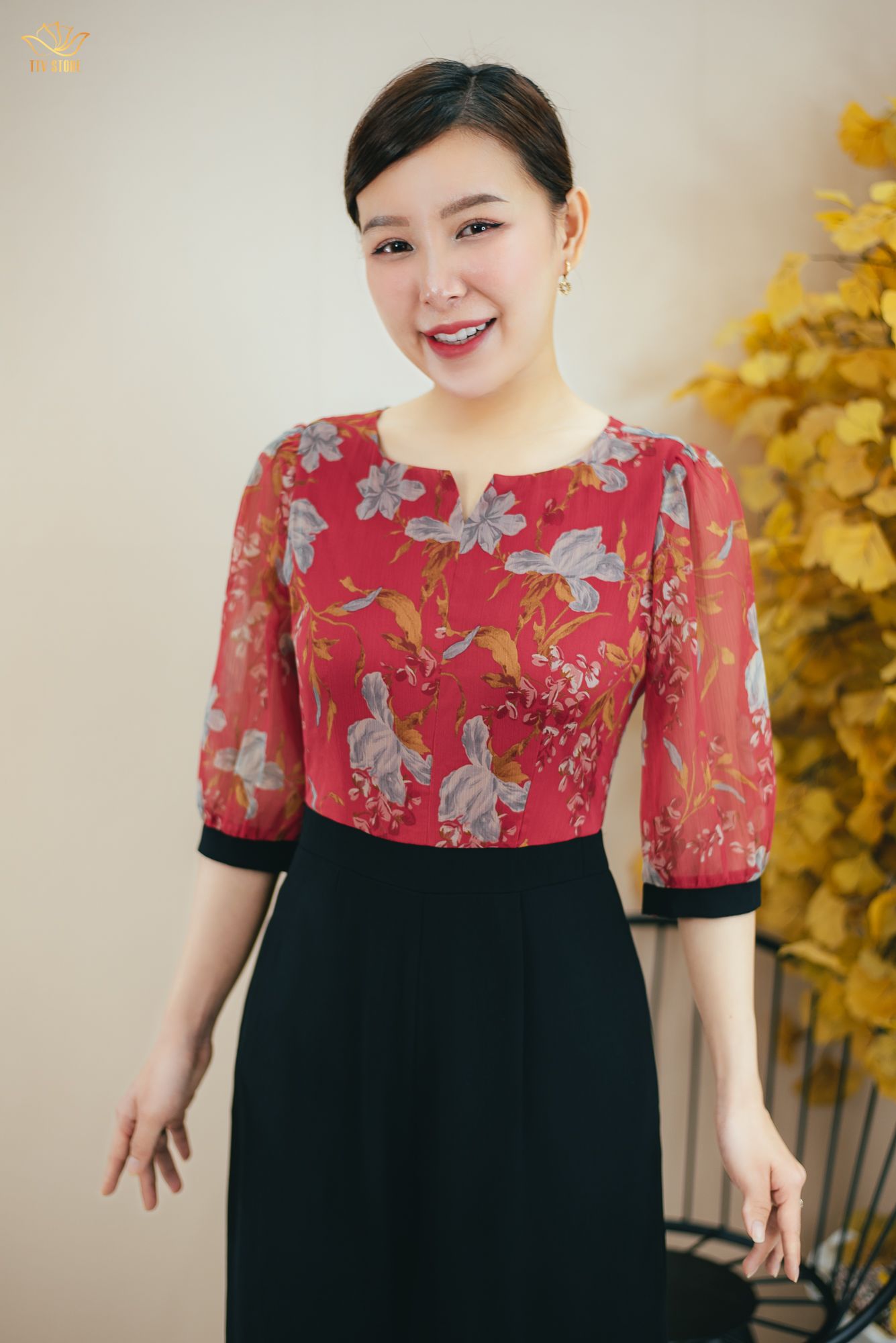 Jump lửng - Cổ tròn khoét V tay lỡ - CD - Đỏ hoa - TTV1479