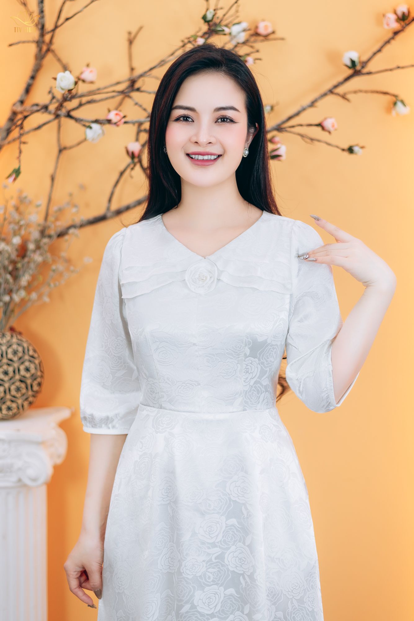 Đầm xòe - Cổ tim bèo kết hoa tay lỡ - CV - Trắng - TTV1776