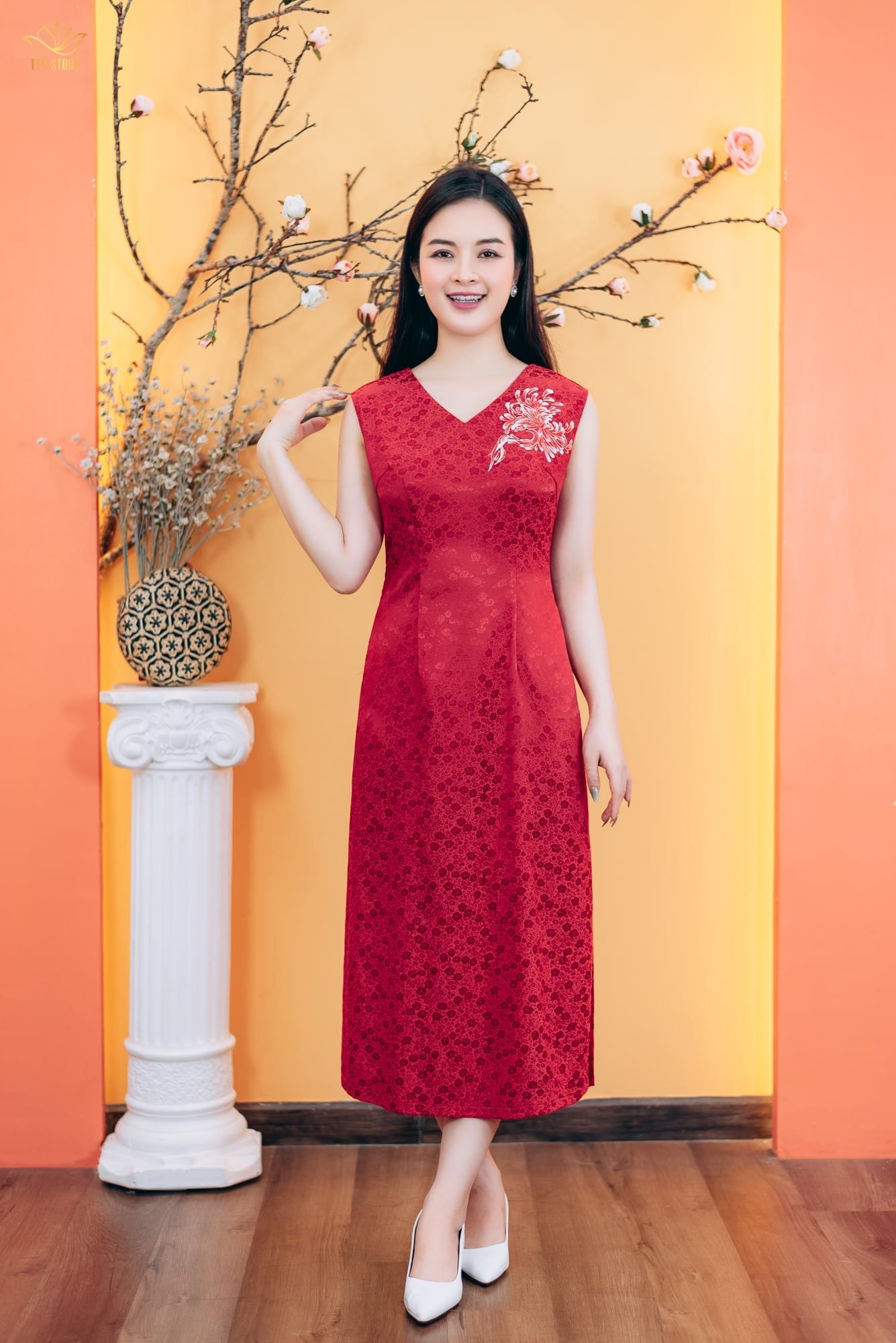 Đầm suông - Cổ tim hoa thêu tay sát nách - CT - Đỏ - TTV1781