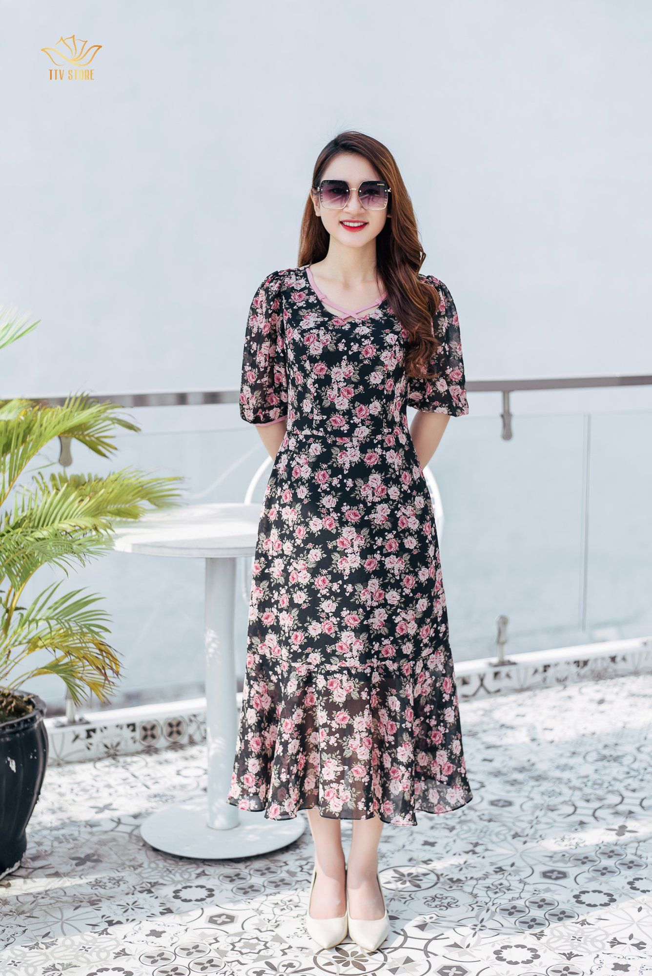 Maxi - Cổ tim đan dây tay lỡ - CT - Đen hoa hồng - TTV1170