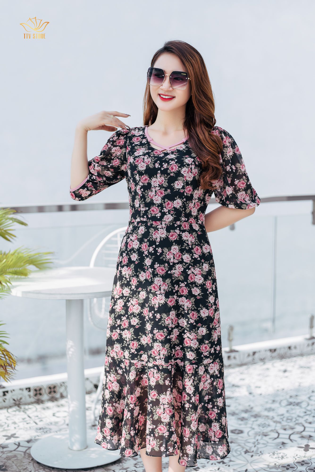 Maxi - Cổ tim đan dây tay lỡ - CT - Đen hoa hồng - TTV1170