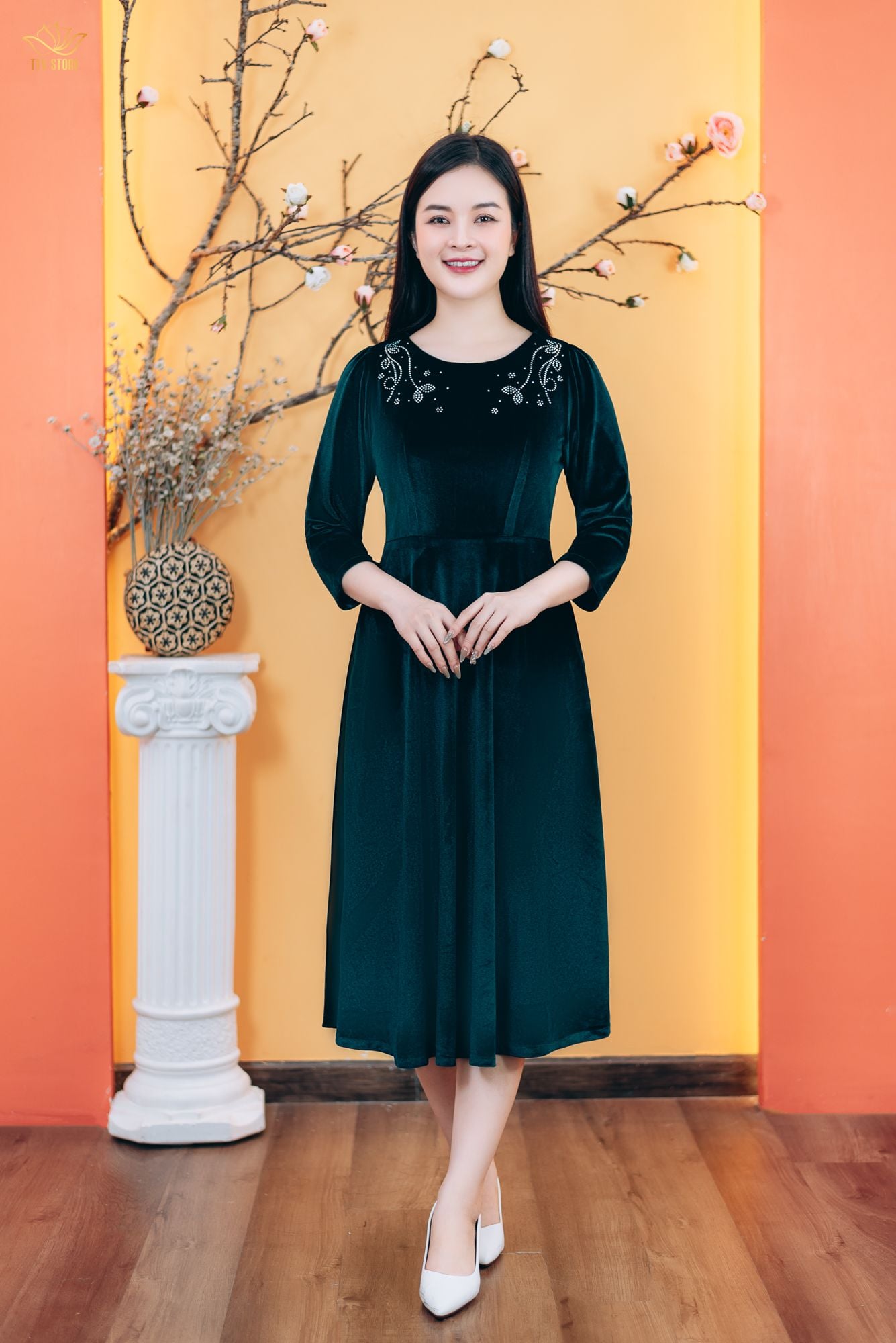 Đầm xòe - Cổ tròn đính hạt đá tay lỡ - AH - Xanh rêu - TTV1784