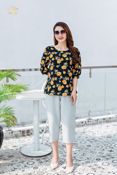 Áo - Cổ tròn tay lỡ - CT - Đen hoa vàng - TTV1166