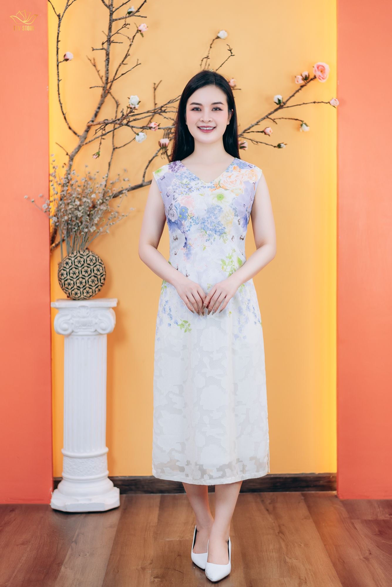 Đầm suông A - Cổ tim tay sát nách - CT - Kem hoa - TTV1815