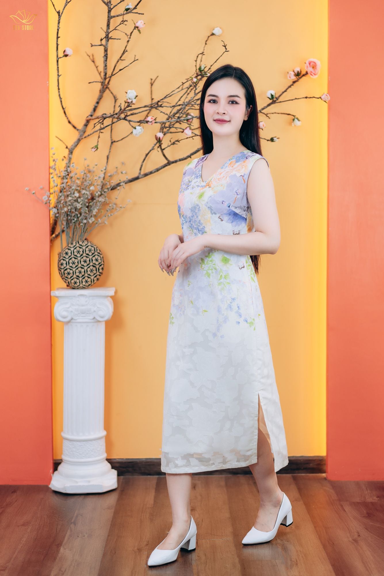 Đầm suông A - Cổ tim tay sát nách - CT - Kem hoa - TTV1815