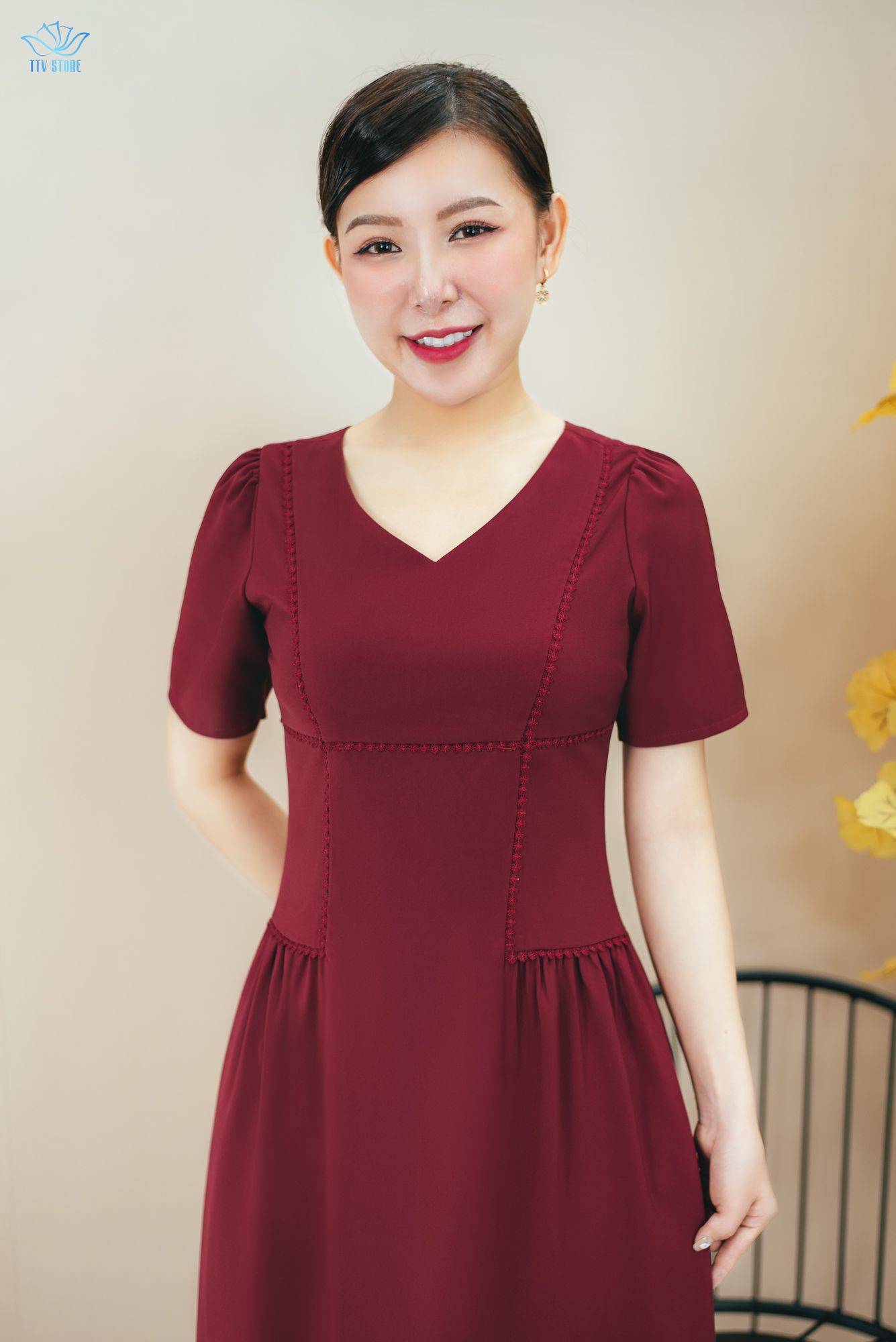 Đầm xòe - Cổ tim tay ngắn phối ren - CV - Đỏ Đô - TTV1381