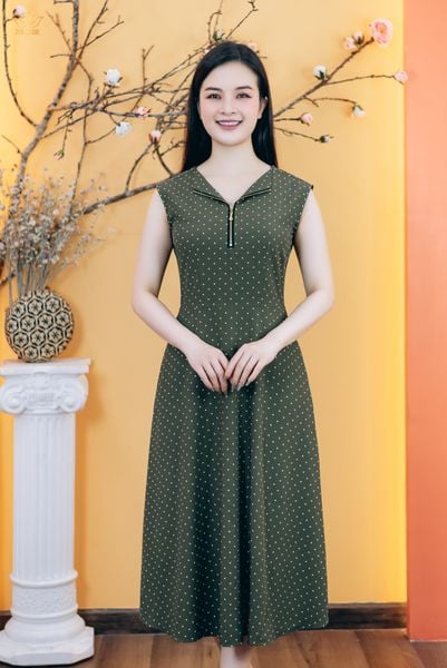 Đầm xòe - Cổ cánh én cách điệu tay sát nách - CV - Xanh chấm bi trắng - TTV1812