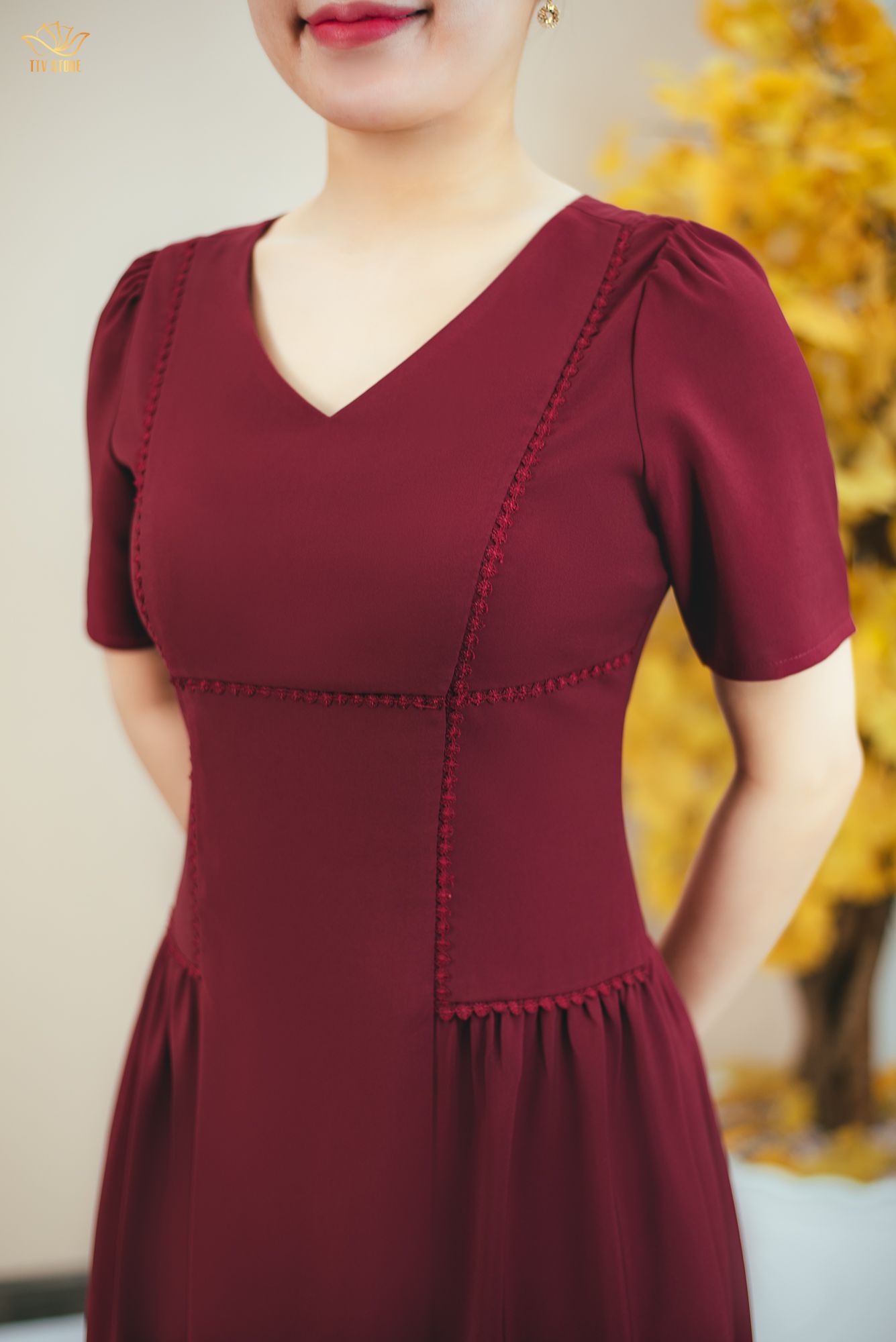 Đầm xòe - Cổ tim tay ngắn phối ren - CV - Đỏ Đô - TTV1381