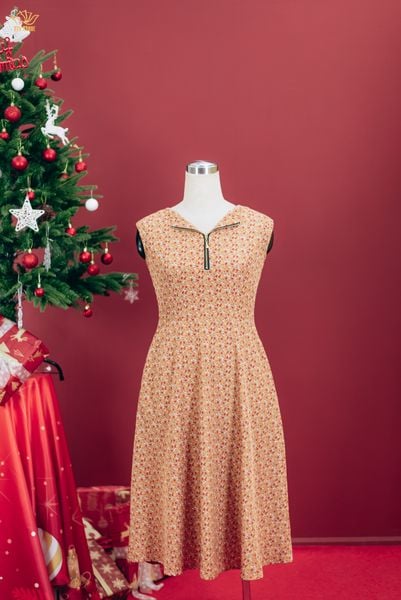 Đầm xòe - Cổ cánh én cách điệu tay sát nách - CV - Nâu hoa nhí - TTV1797