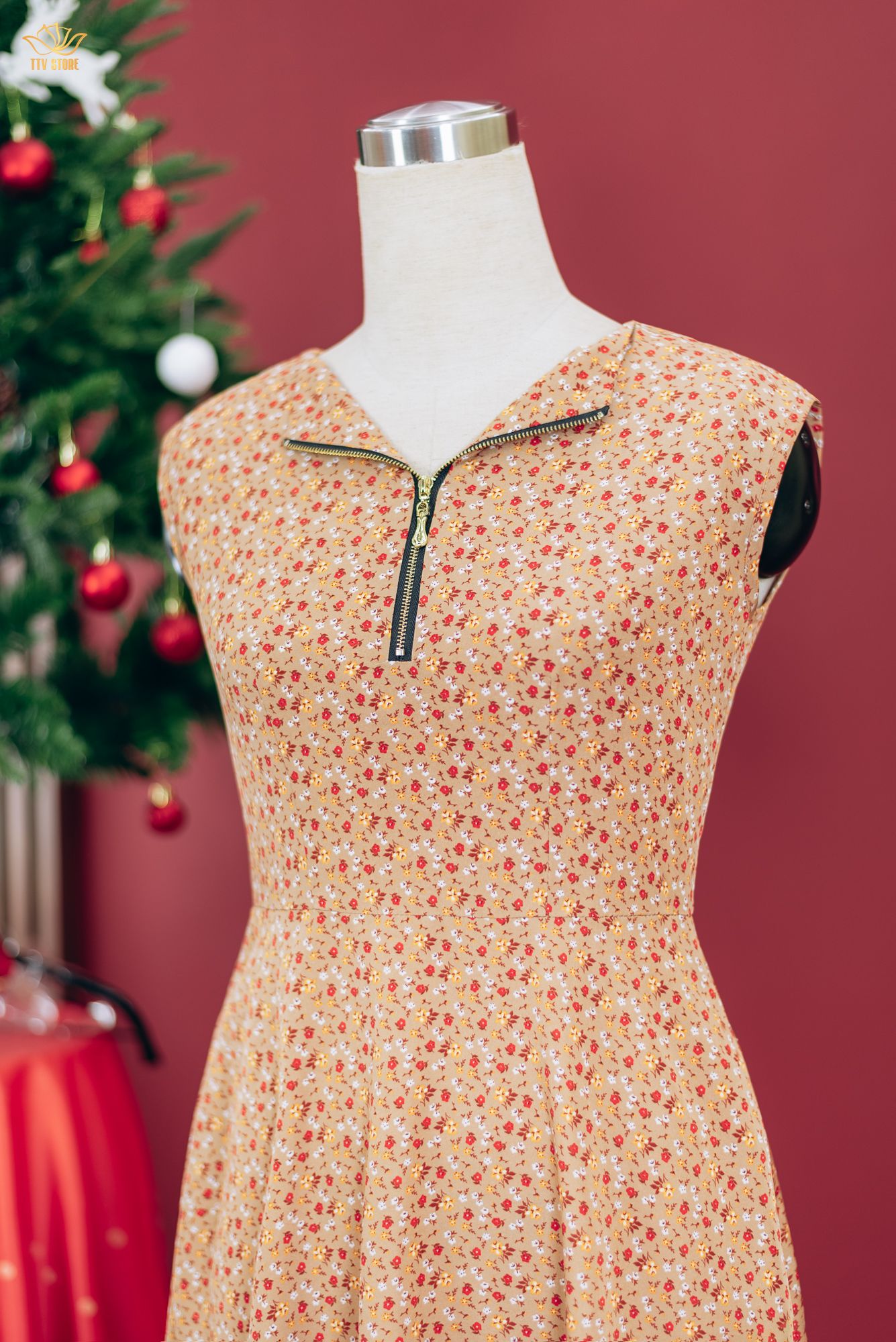 Đầm xòe - Cổ cánh én cách điệu tay sát nách - CV - Nâu hoa nhí - TTV1797