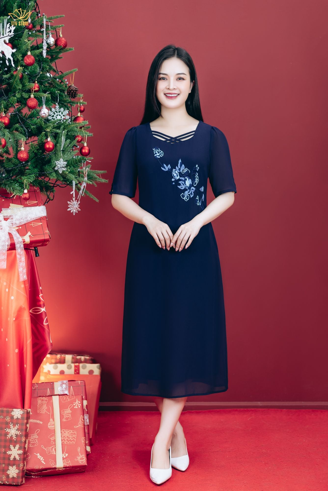 Đầm suông - Cổ vuông tim đan dây thêu hoa tay lỡ - CD - Xanh đen - TTV1808