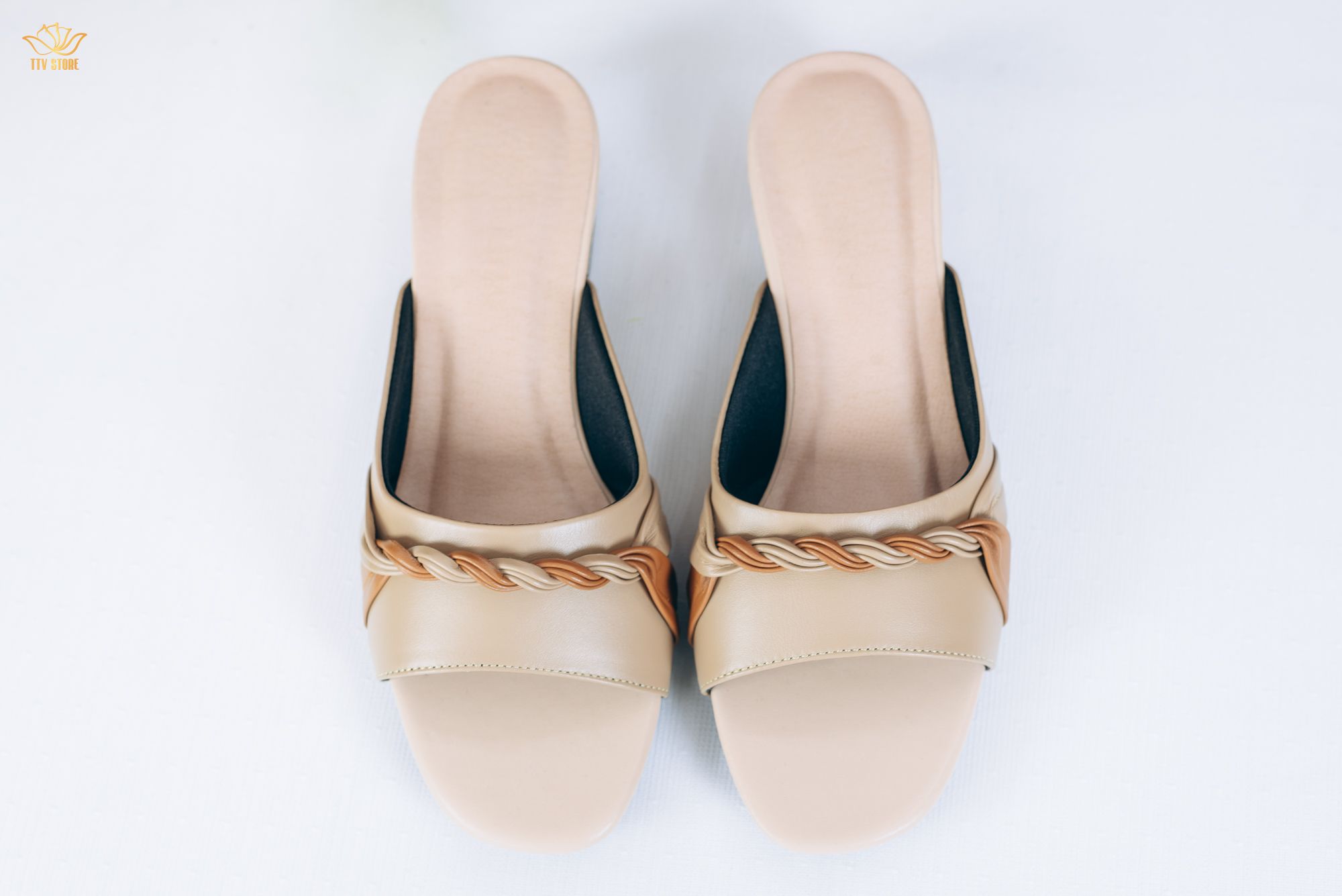 D17 - Dép da cao gót 3 phân - Nâu